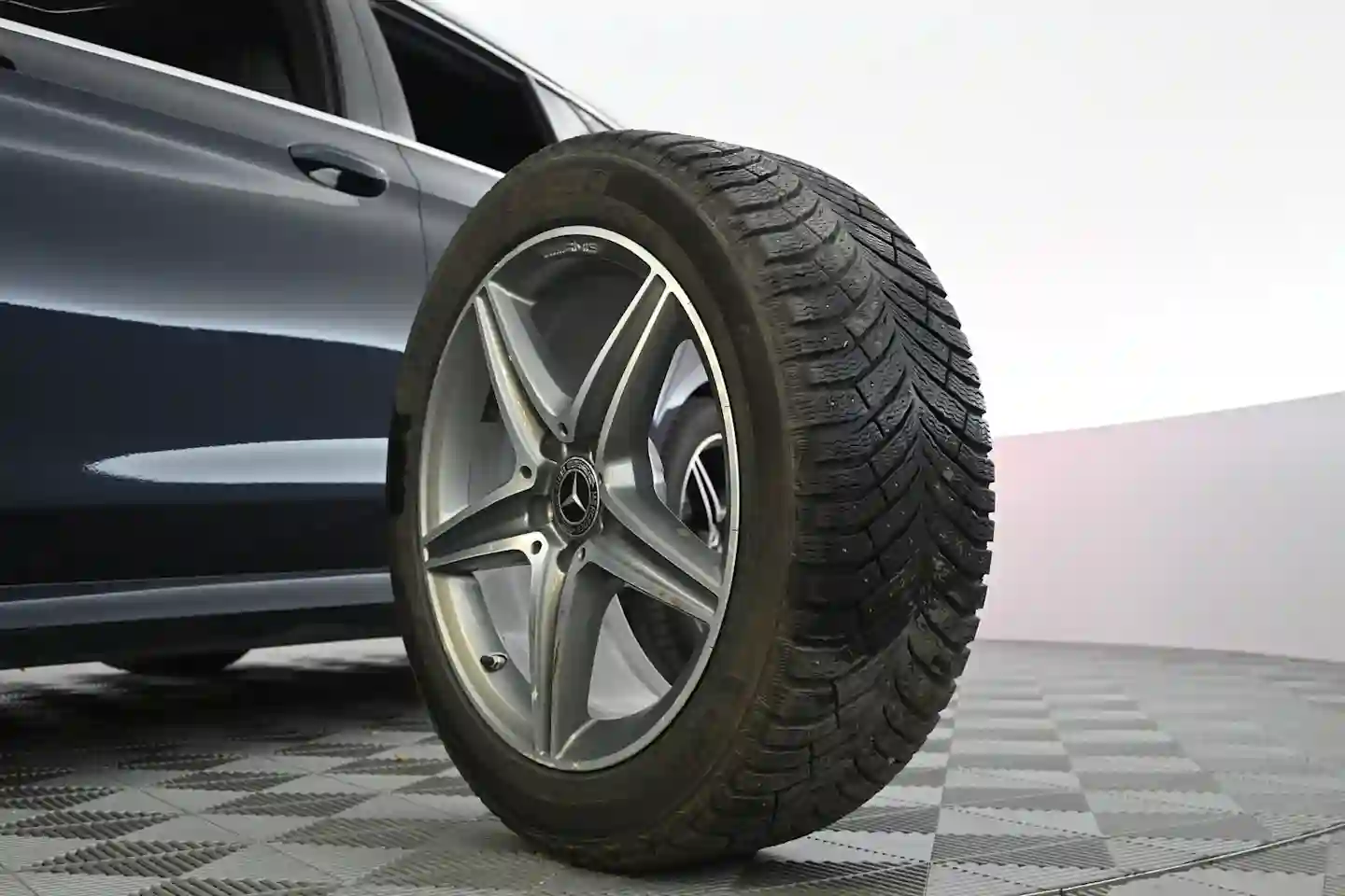 Car Image - 71IW2sAanS9mUPWxxe3yV9