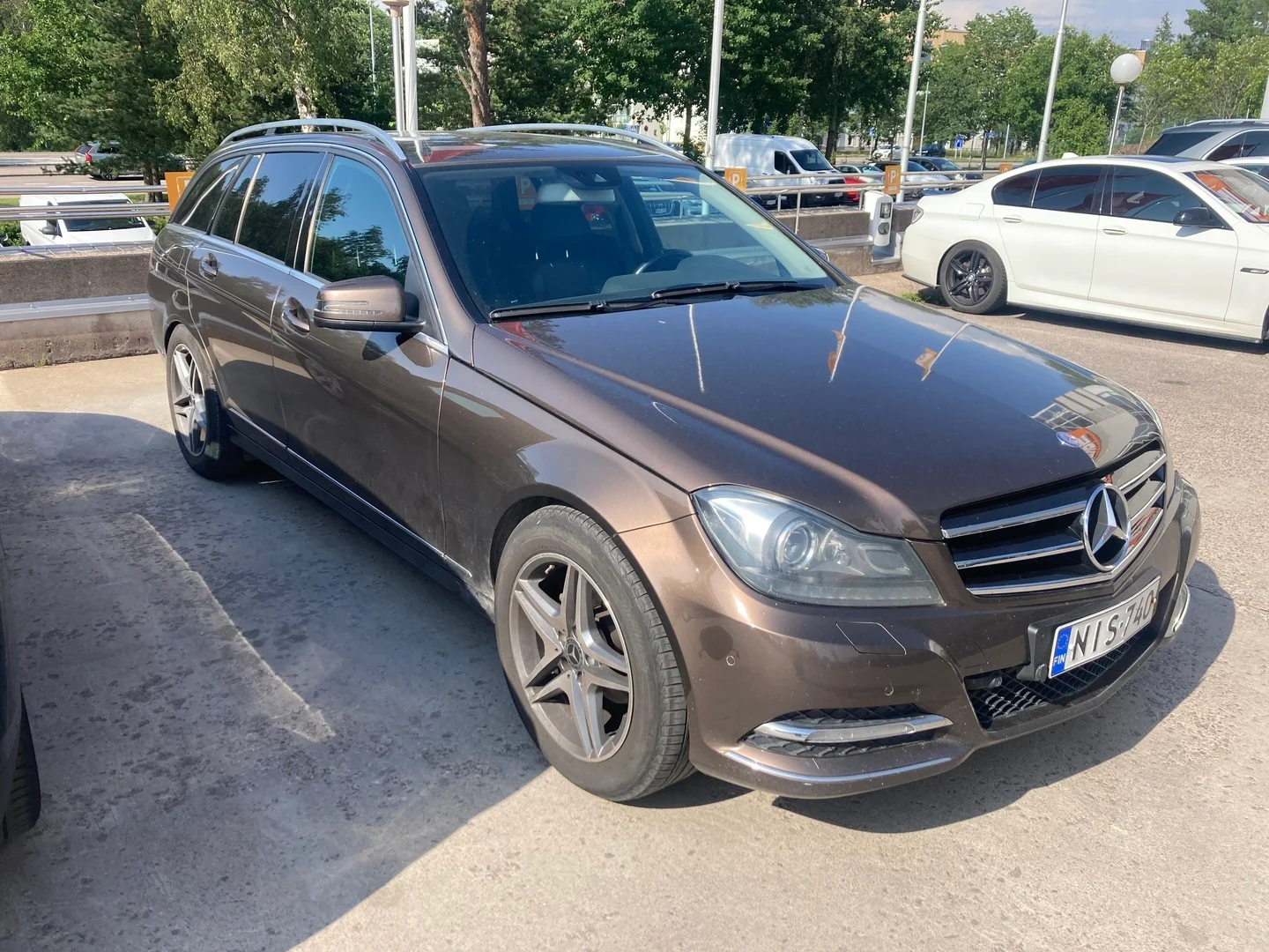 Car Image - 3wp9SC3AgRIXxzT9tjE24F