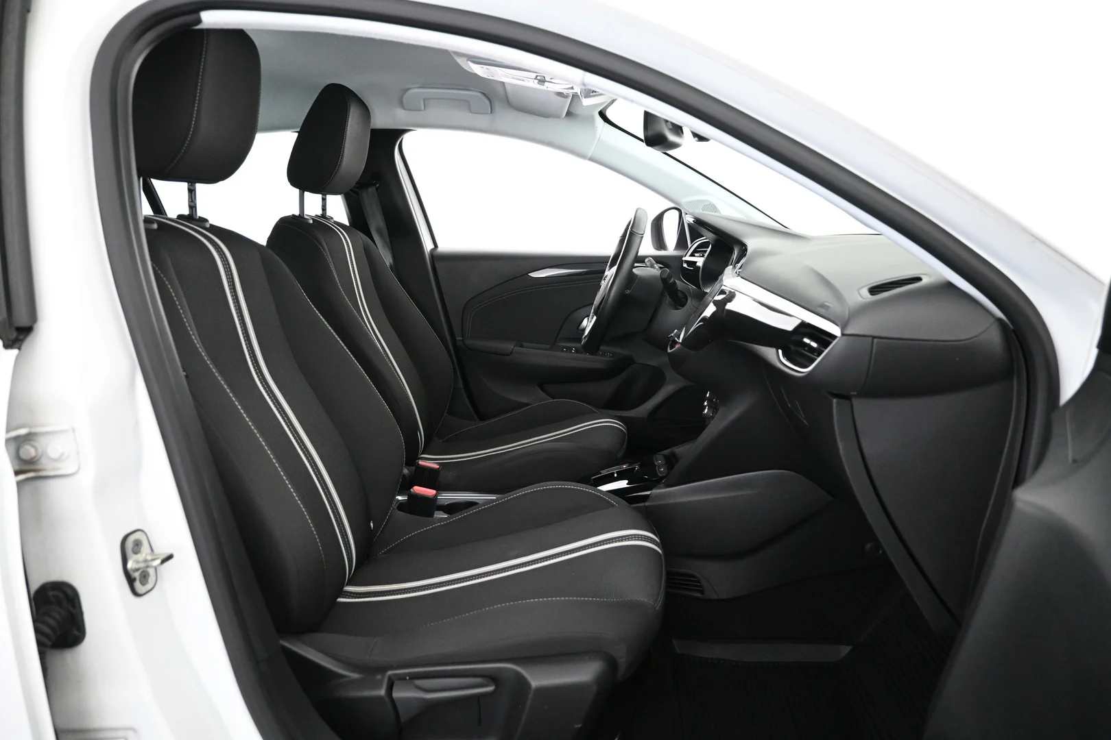 Car Image - 6Bf0mkbeDK3Q9K8roR5m9S