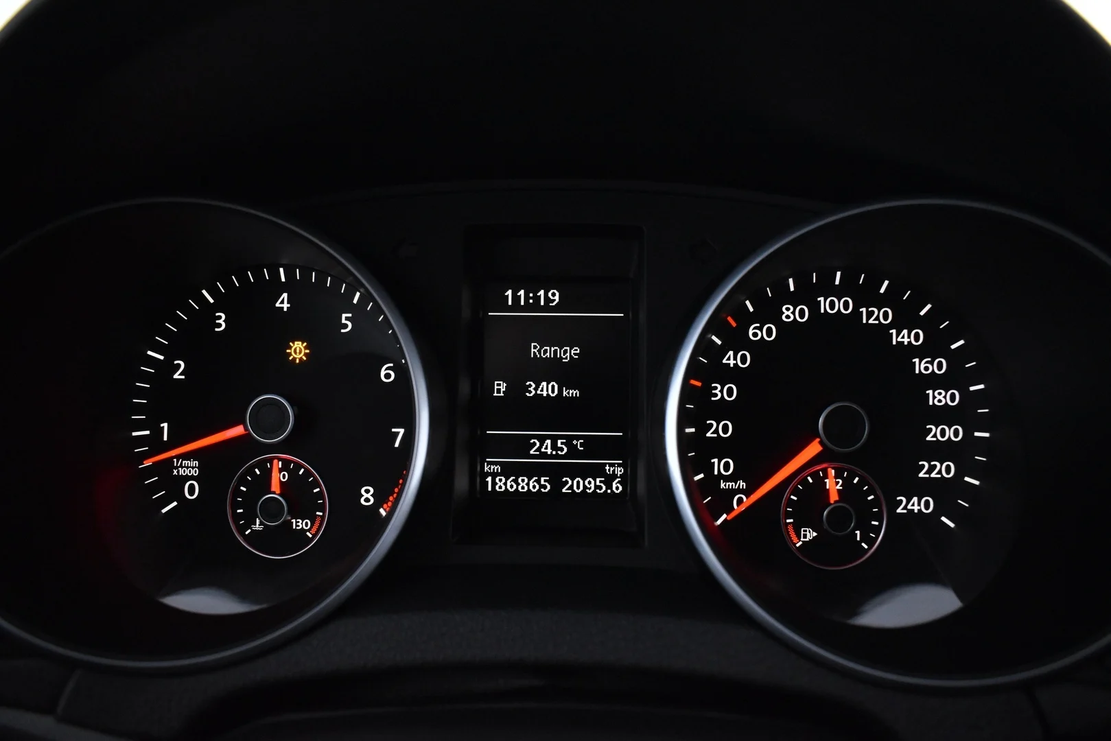 Car Image - 1ABy5eIMUFbiKV30ewBr7k