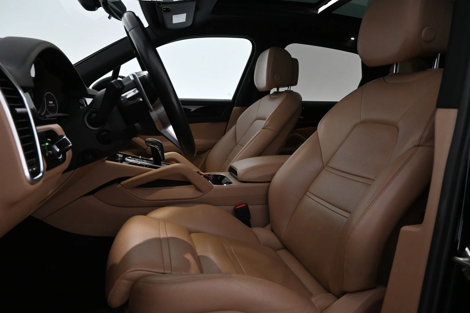 Car Image - 3AFkhPA6BWbNR0MGsWlOcd