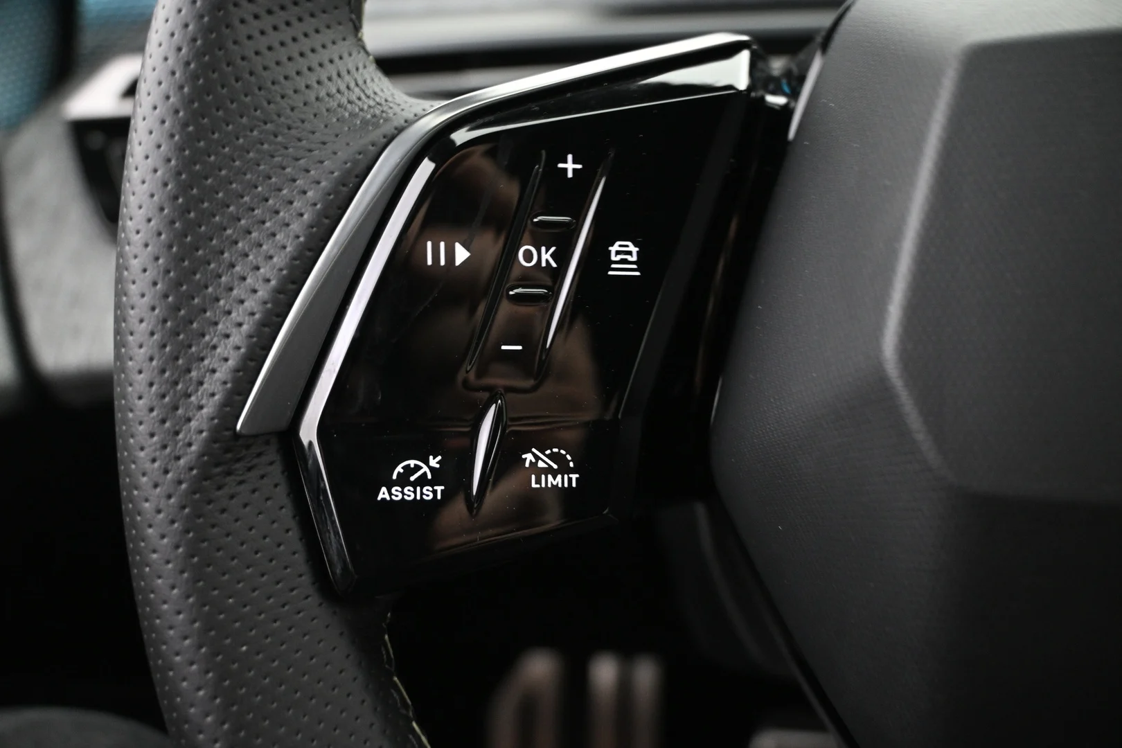 Car Image - 5qbrCaflf2cAsFo2tOqt1p