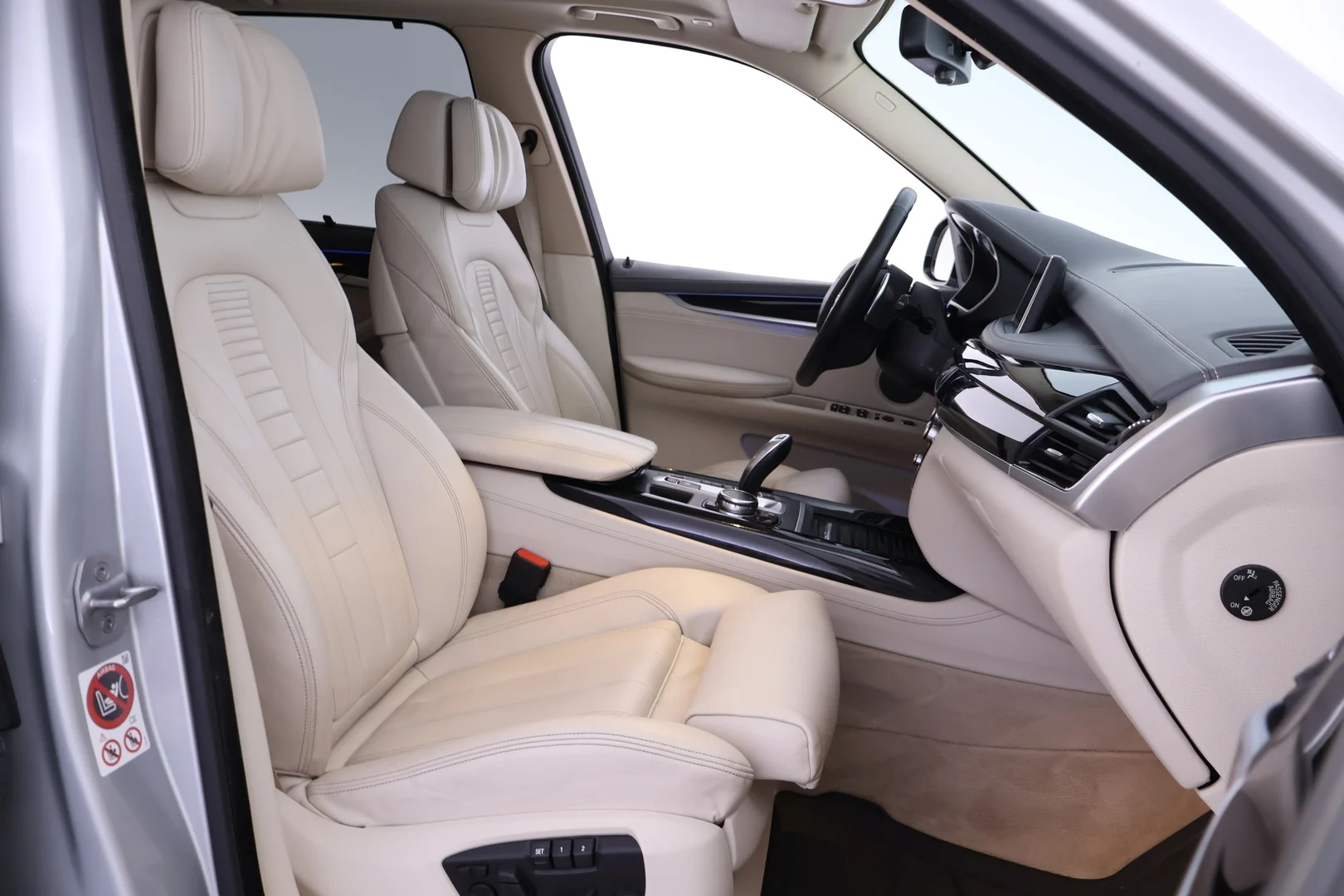 Car Image - 3t36D7hO4AvqoRnwVr7u9b
