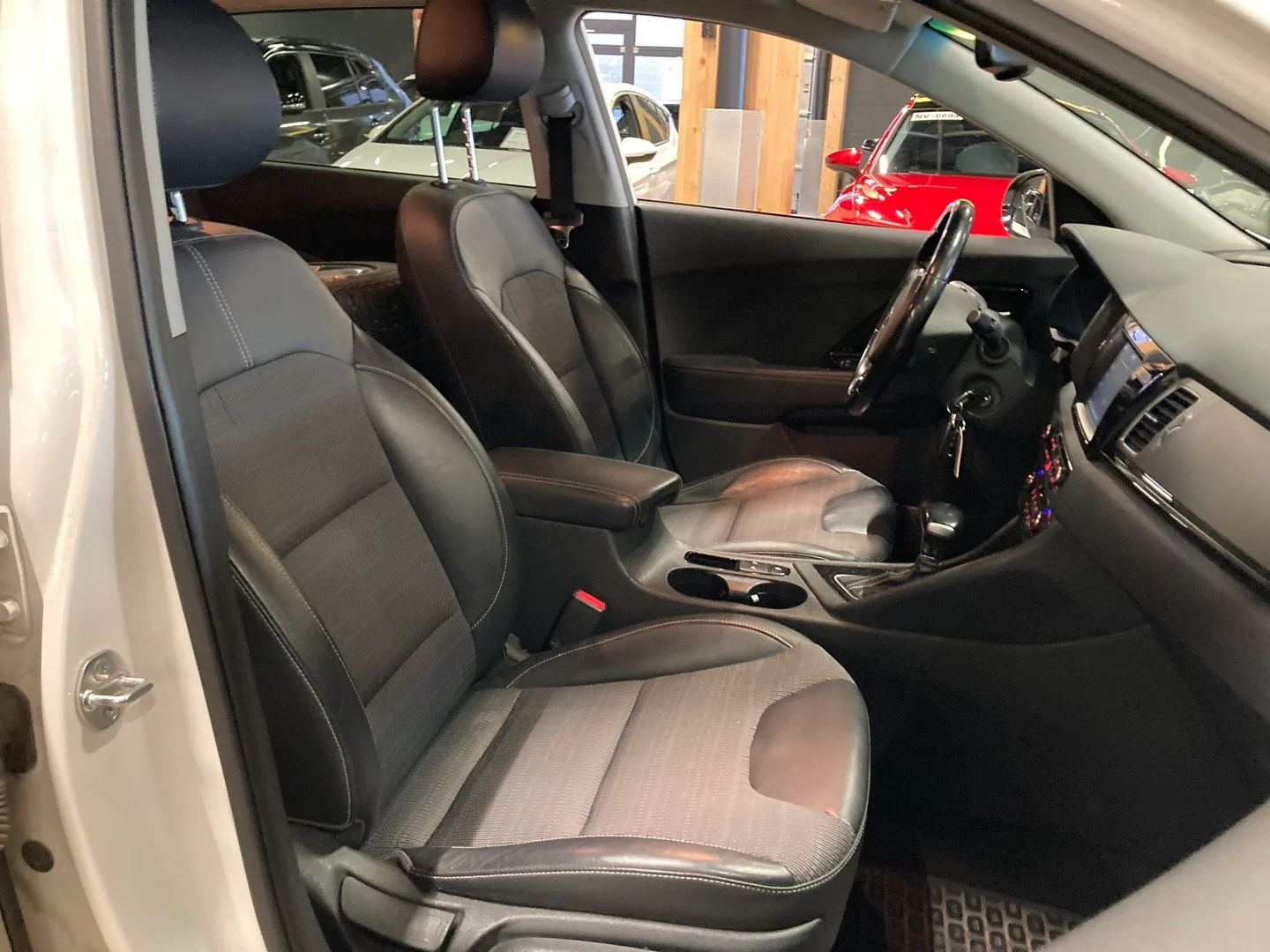 Car Image - 1rdDVNveJFXpIp9XLyM9xj