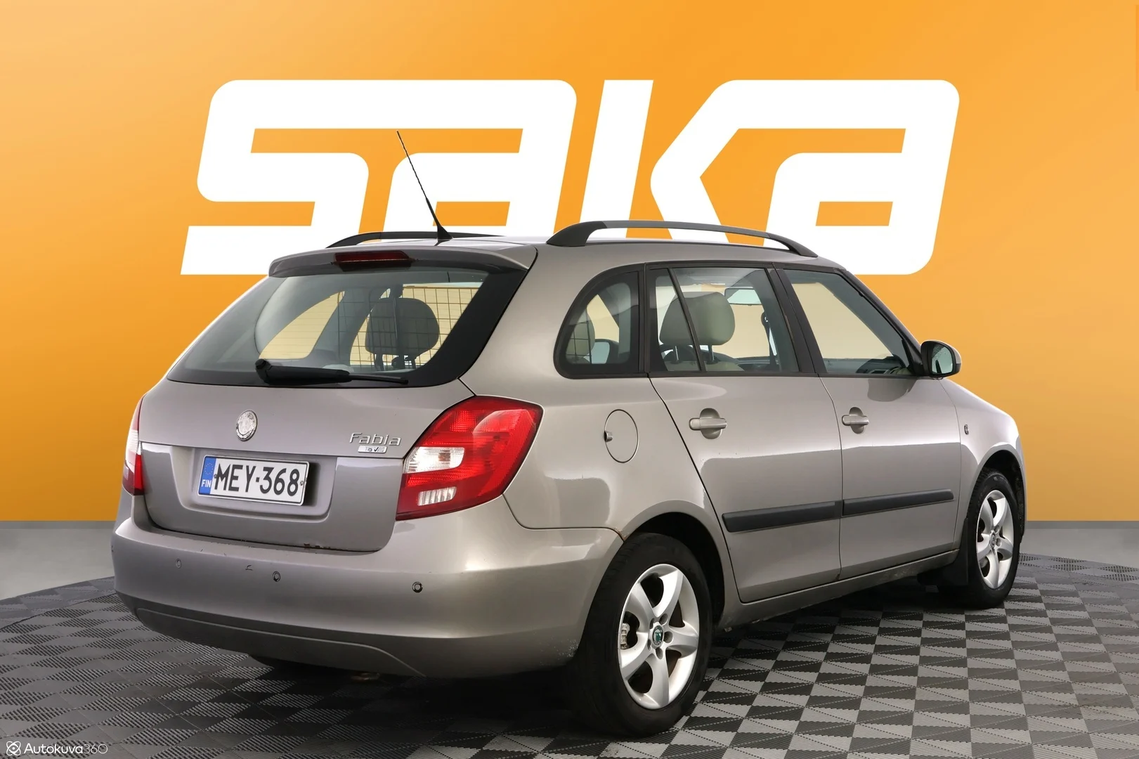 Car Image - 6CzBRh9jLtoqnTnJ8Pdc8V