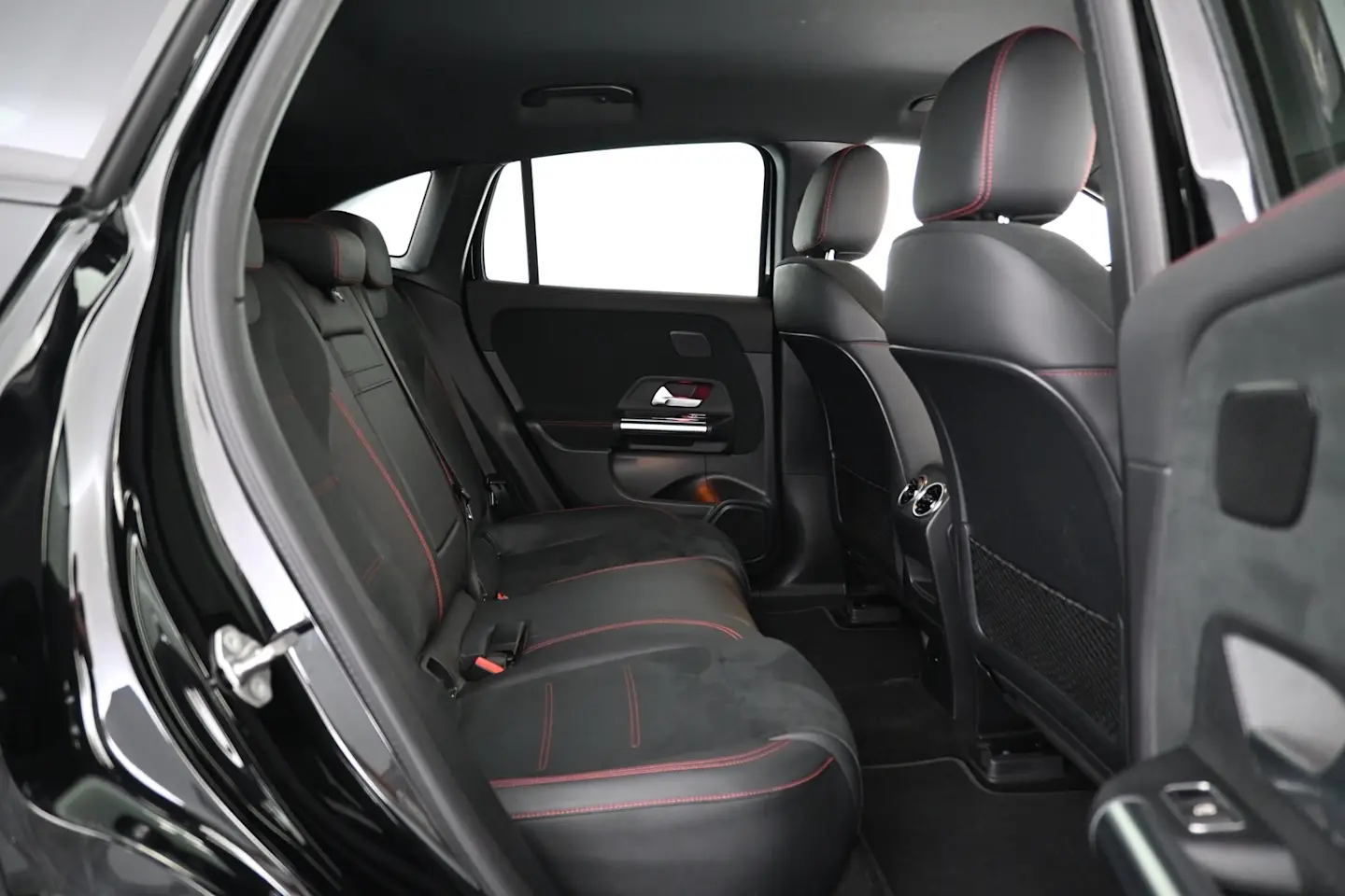 Car Image - 3b57GYfHkz8Dy7RlnfMpZt