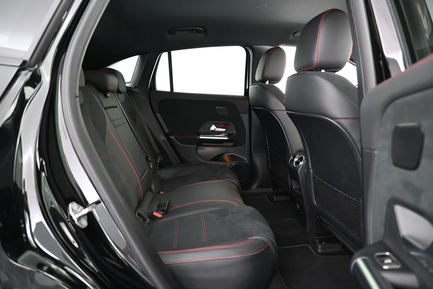 Car Image - 3b57GYfHkz8Dy7RlnfMpZt