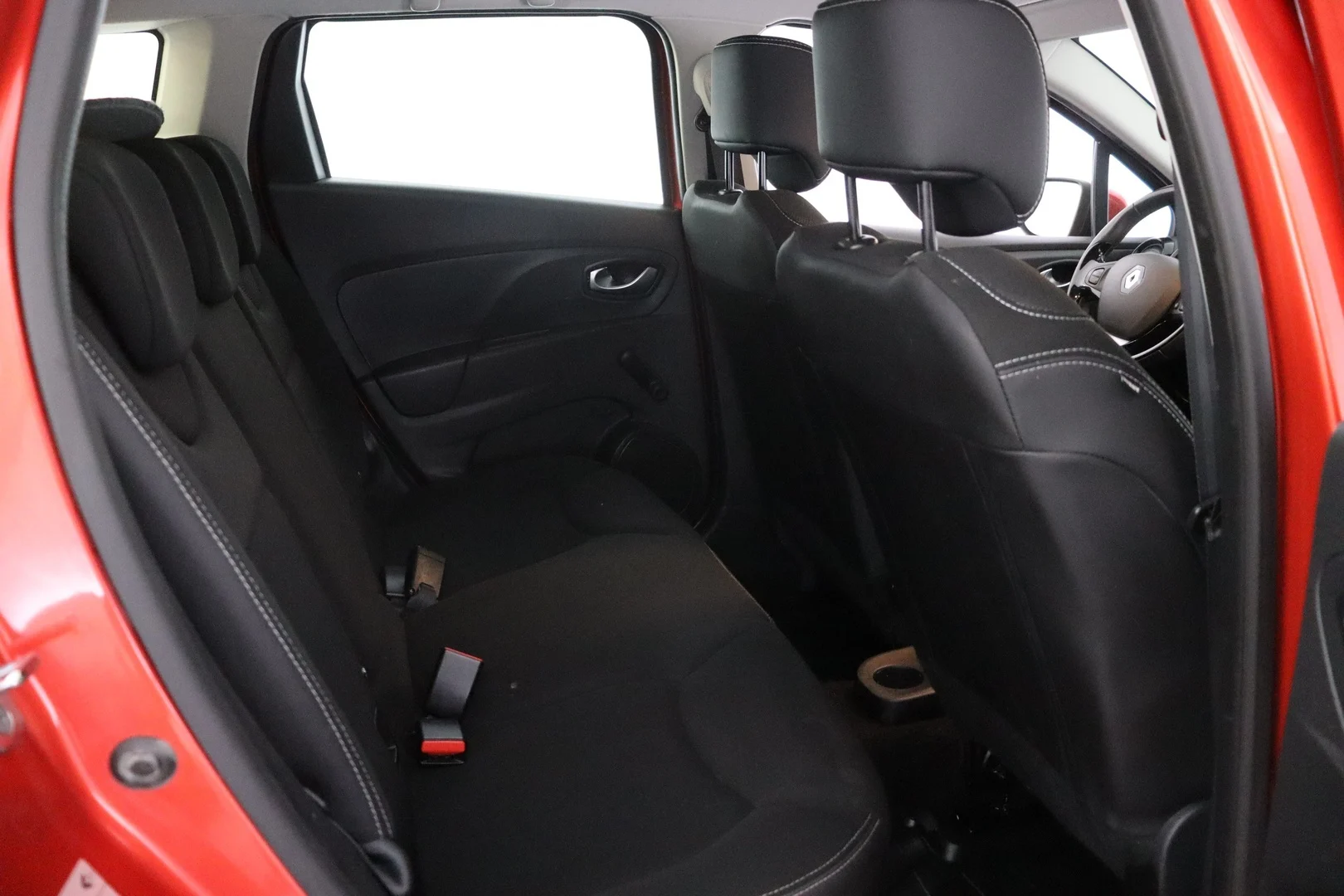 Car Image - 55LNQP4uxTmQdMOVLkubxP