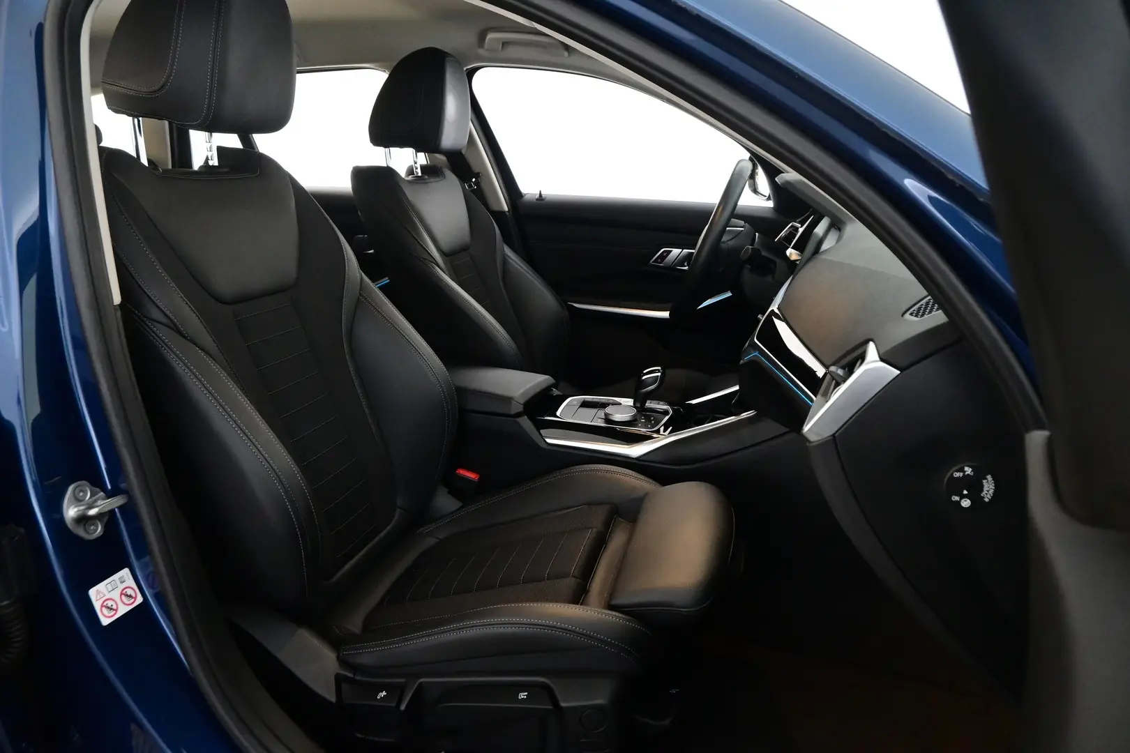 Car Image - 6SpNmQ2owFxOvaELt0pdVG