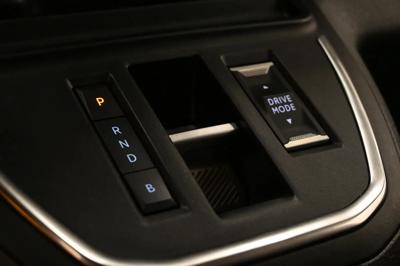 Car Image - 1KUM33XEESLai3At9q4SXJ