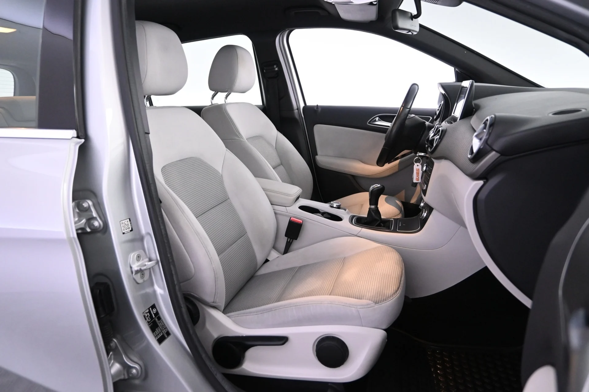 Car Image - 5DZvjDC3LMdWPYxJFfM13N