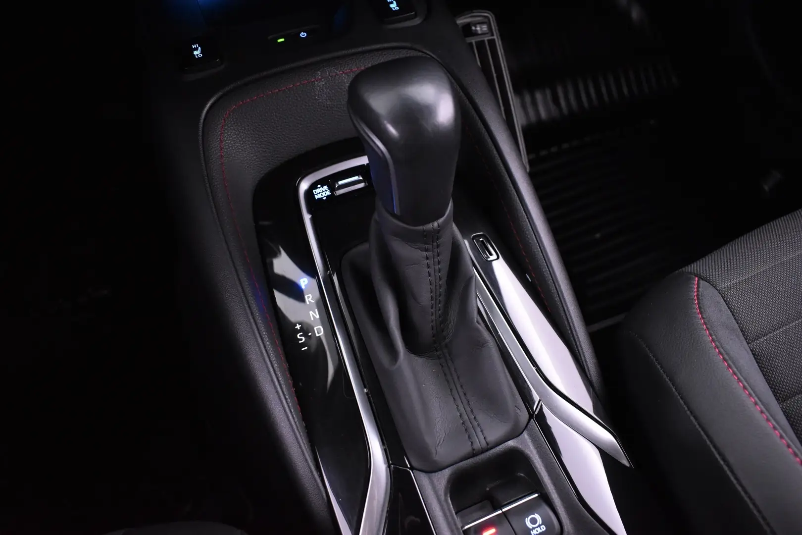 Car Image - 43Q5LSQniUnF3fVyDLxzUV