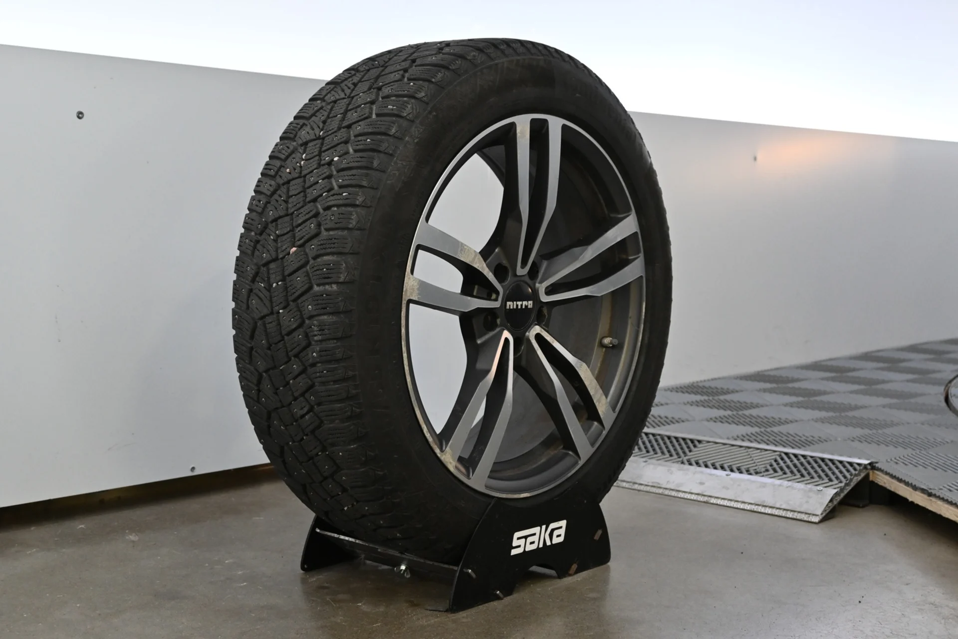 Car Image - 66HQGCCnRbboCxUehqqOpq