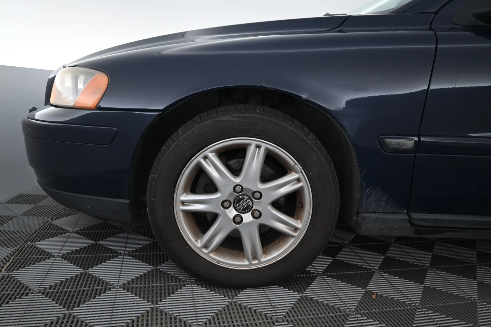 Car Image - 7lRYGqrPytDUWp4mfd7GGn