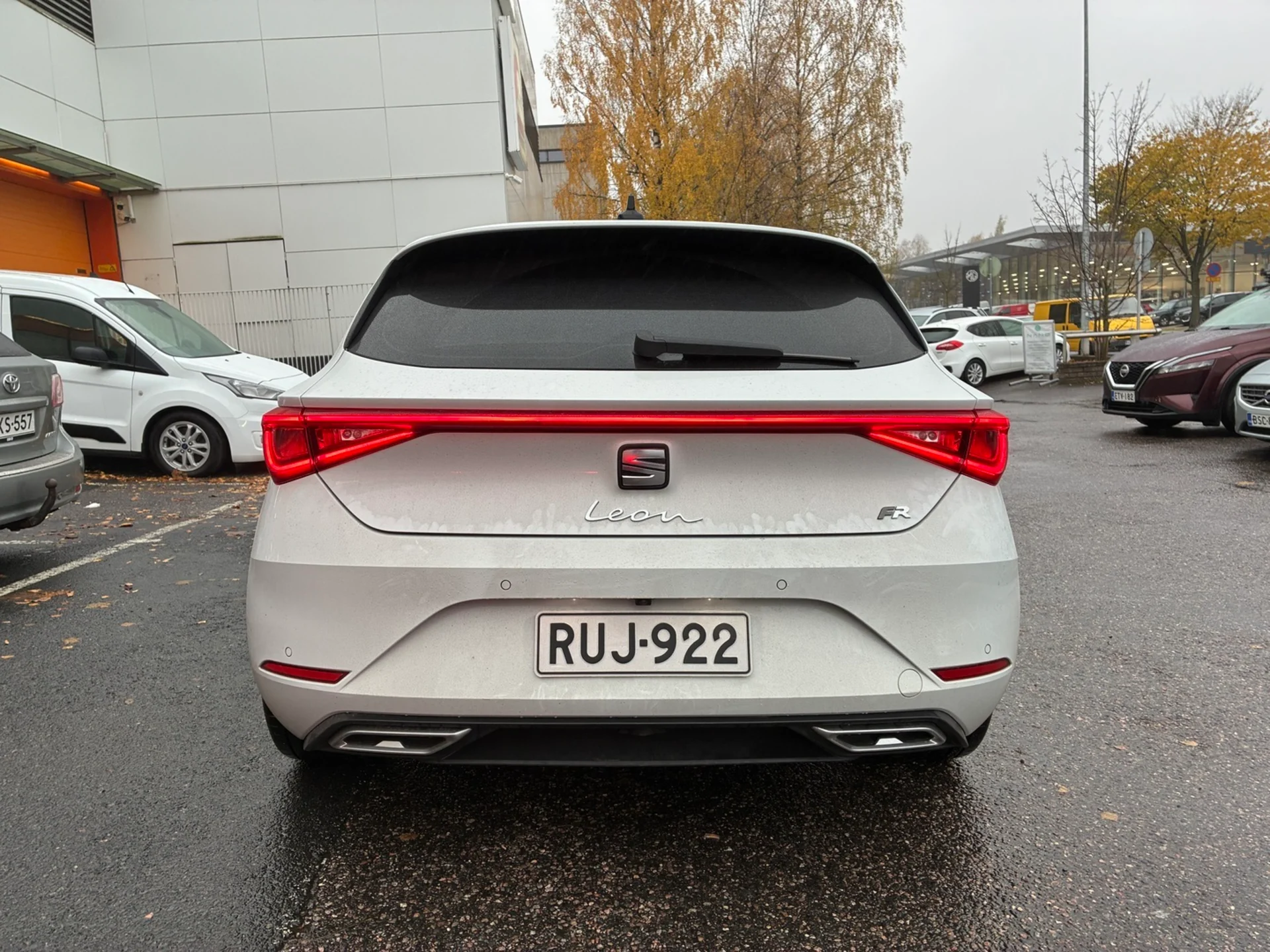 Car Image - 5wdGH658SYCIRsn5O5qF3T