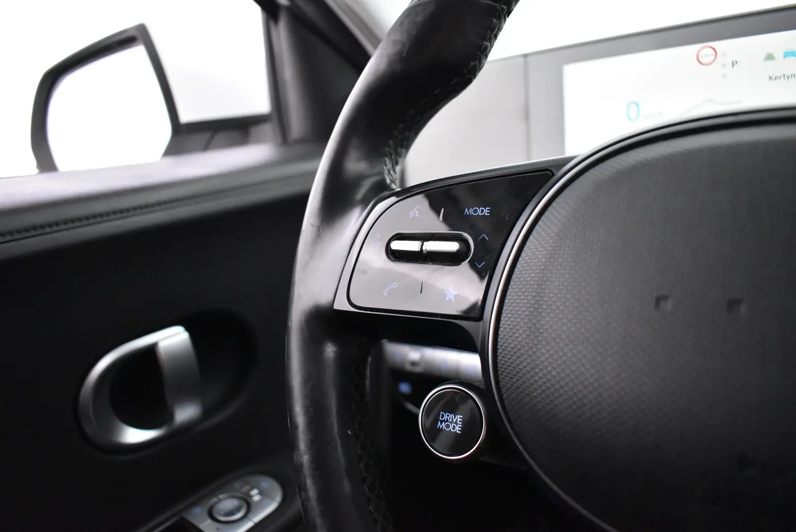 Car Image - 23sksTuB0nj7et6O7vlv6l