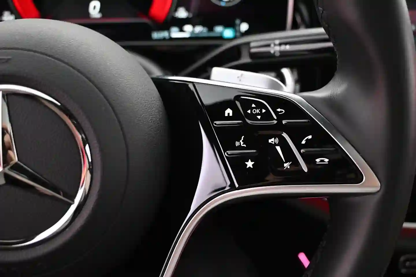 Car Image - 2ImFPf8tgl2CANfiQ9mrq3