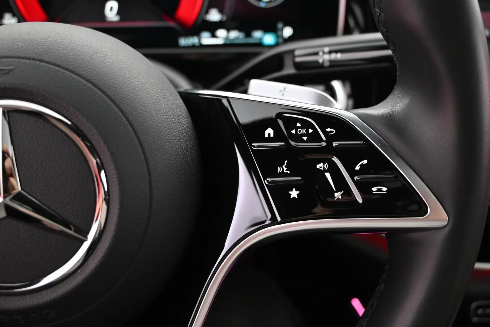 Car Image - 2ImFPf8tgl2CANfiQ9mrq3