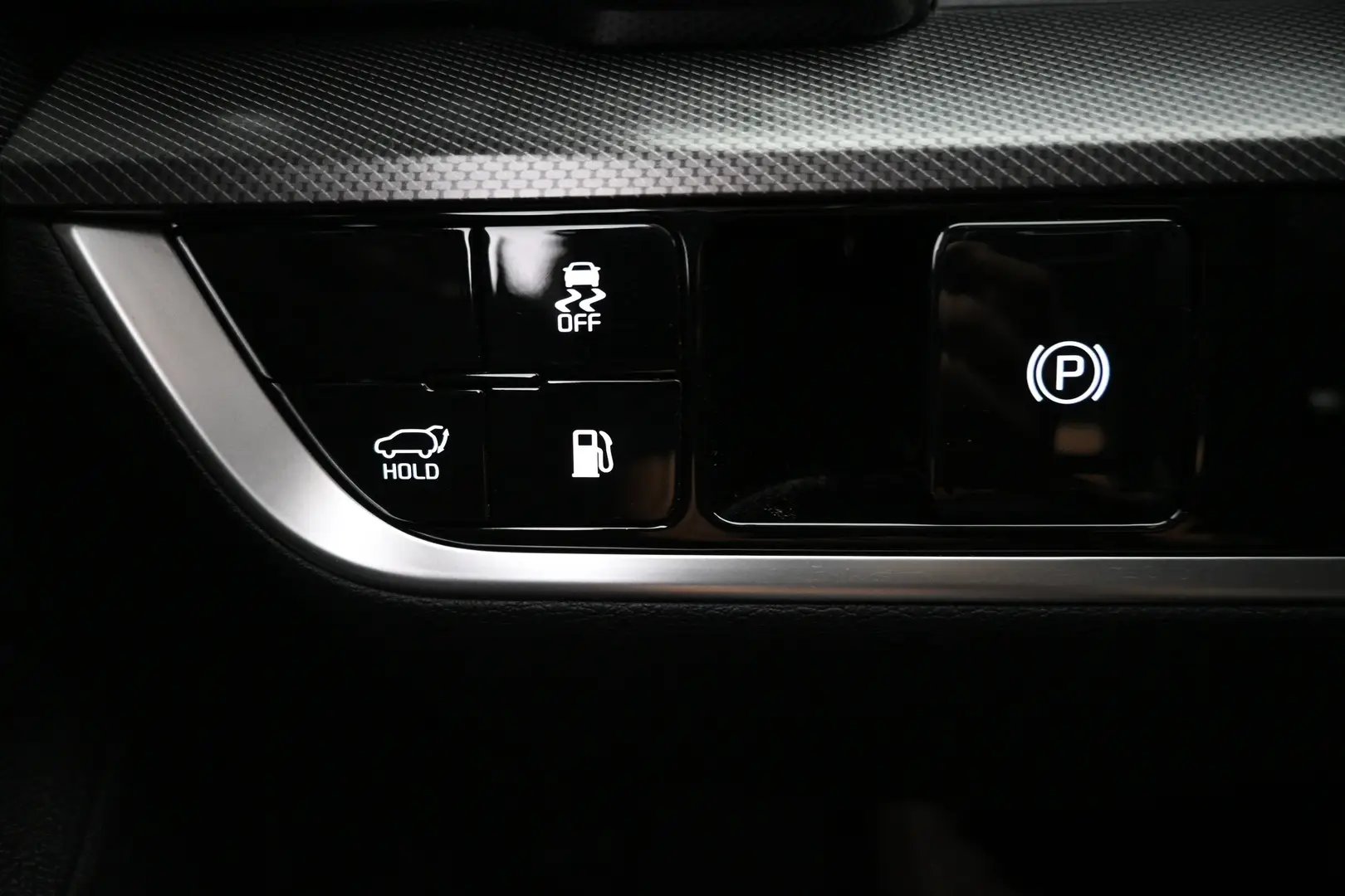 Car Image - 1yqdAczyaTzx3g9MVCuj0G