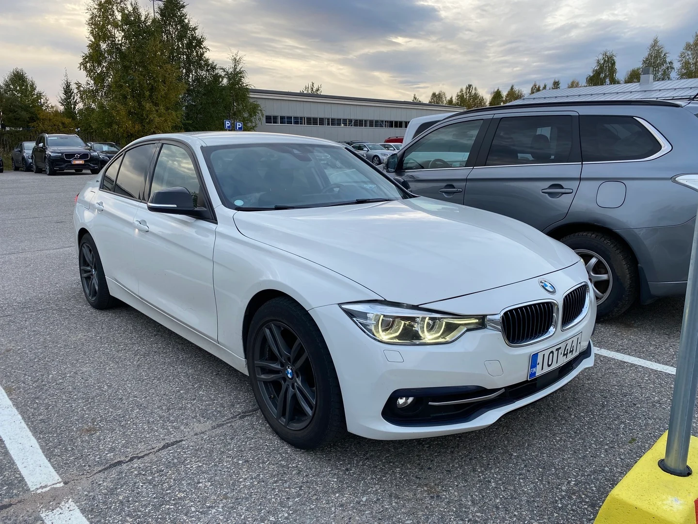Car Image - 7t7NcjIMaZLFozk6lXUPcs