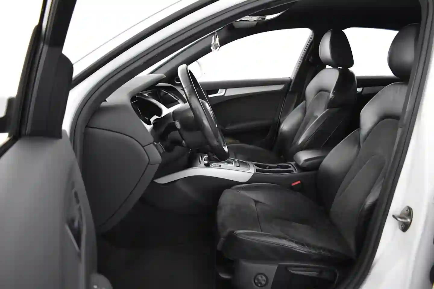 Car Image - 46MTer3wjm3bRlfZykP4hN