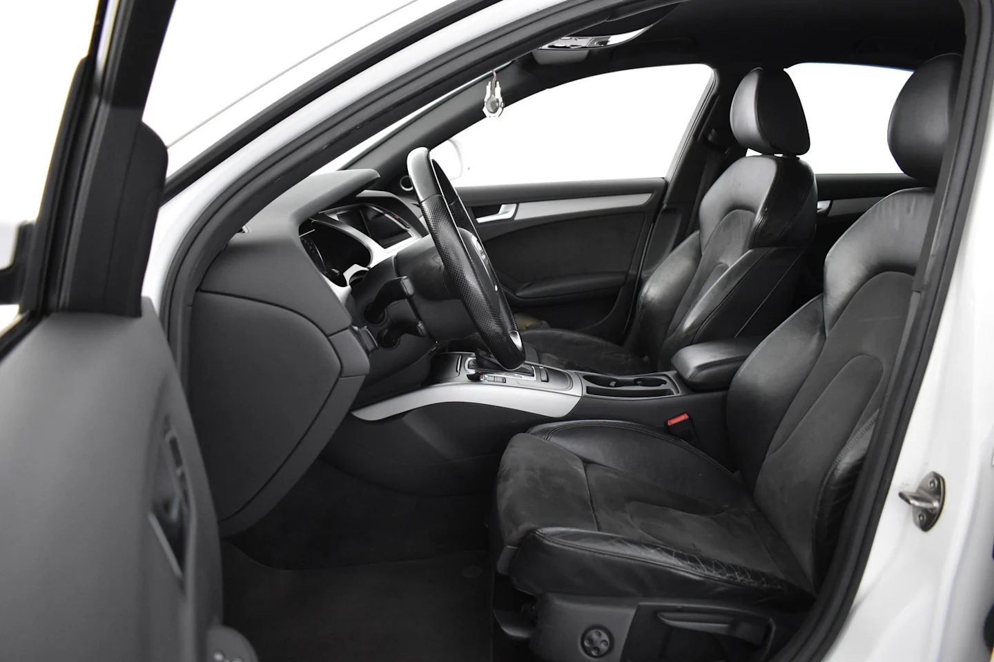 Car Image - 46MTer3wjm3bRlfZykP4hN