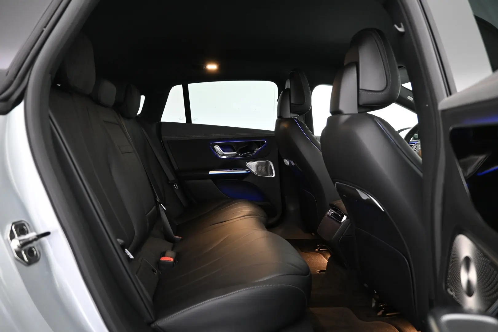 Car Image - 2uWZ6zb8eDOWw5o1UrlSkl