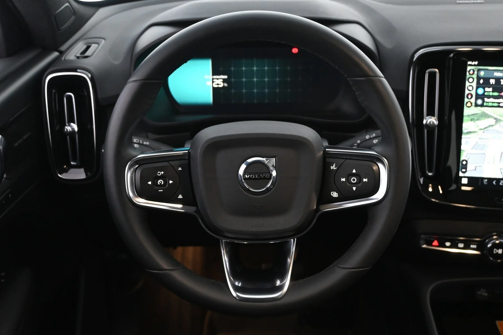 Car Image - olDDWY0XsaDFyqyWhmOyG