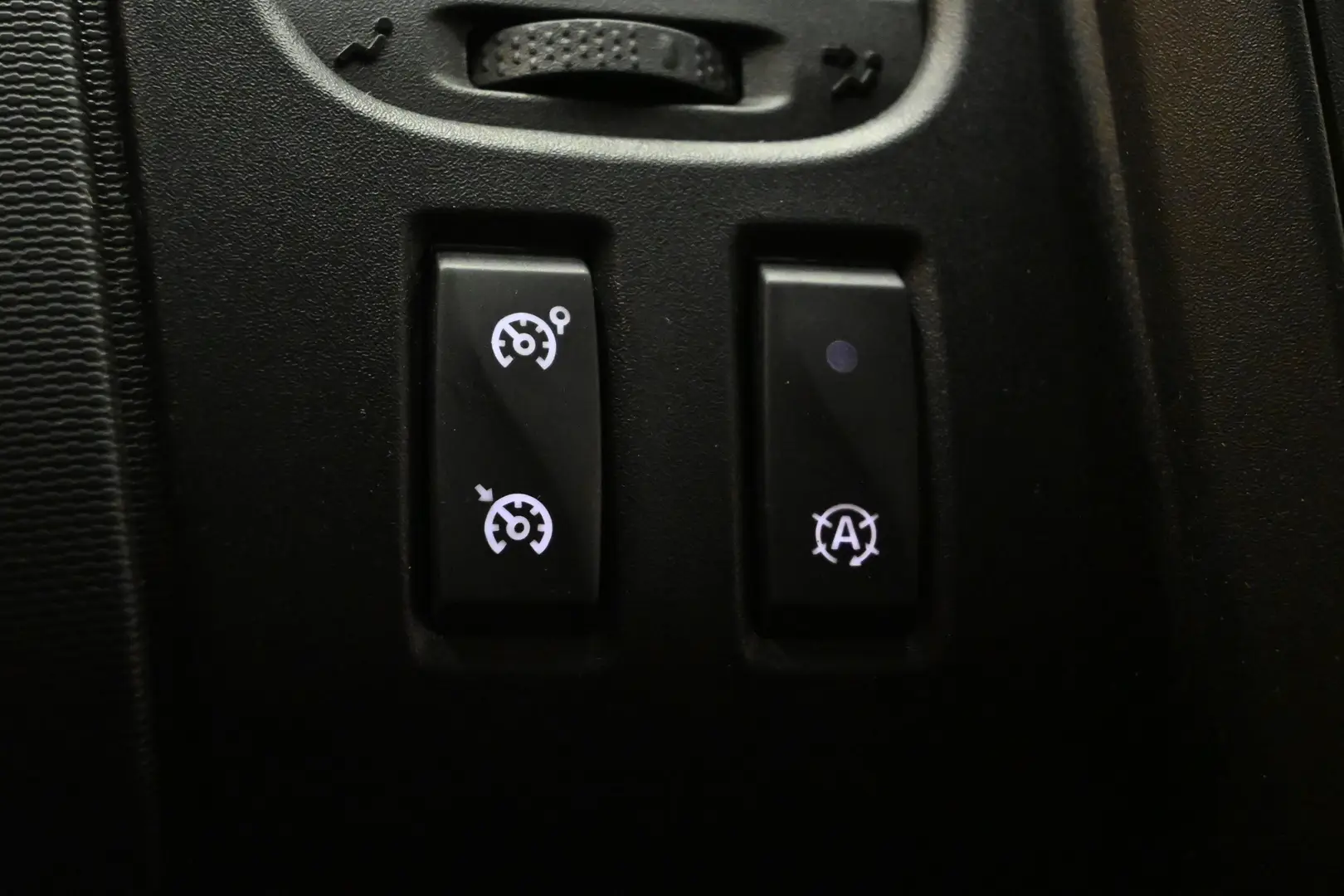 Car Image - 4sau6ONTwPAa8WSBnnijQ8