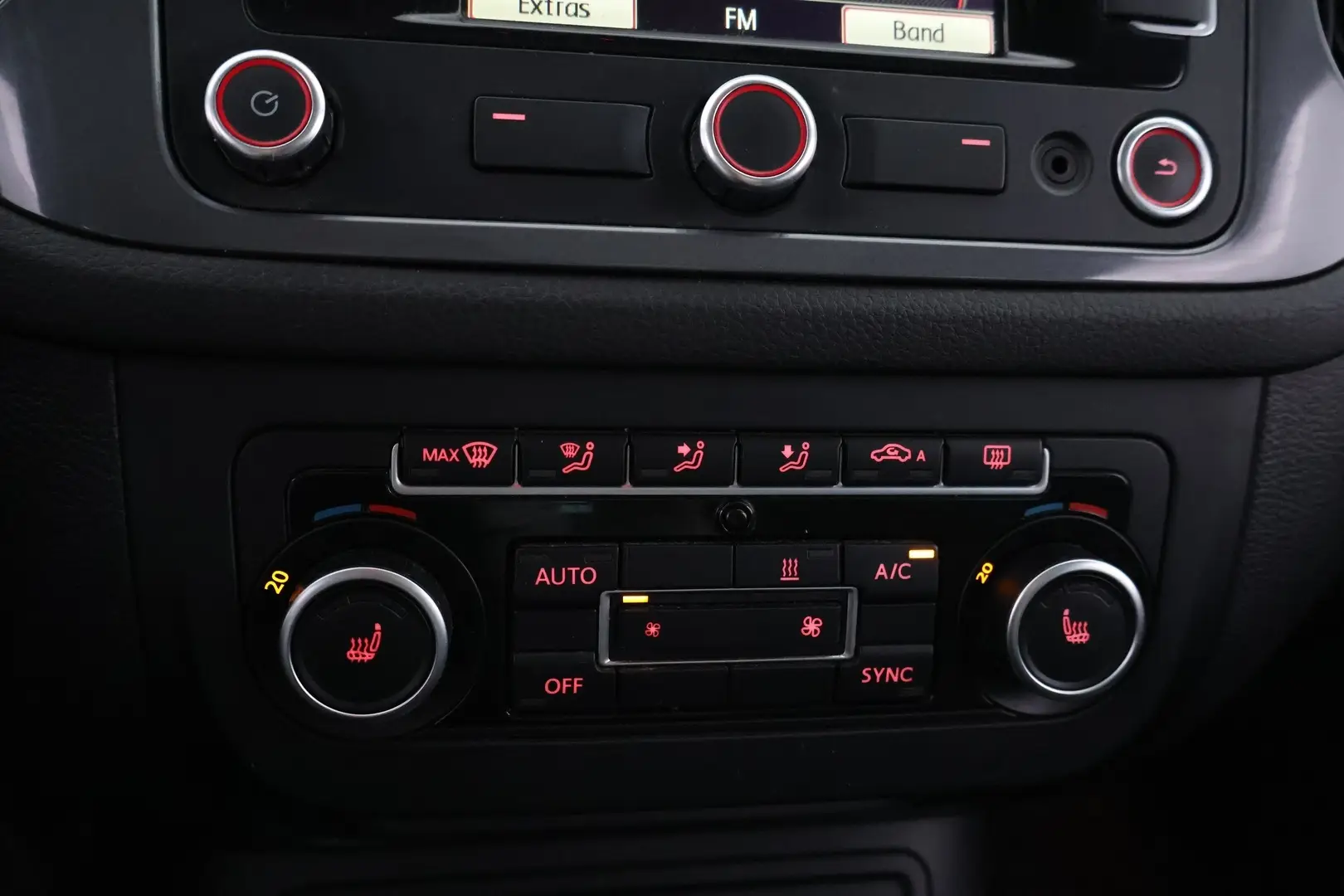 Car Image - 309mnchTk2vuSPaSA9E93