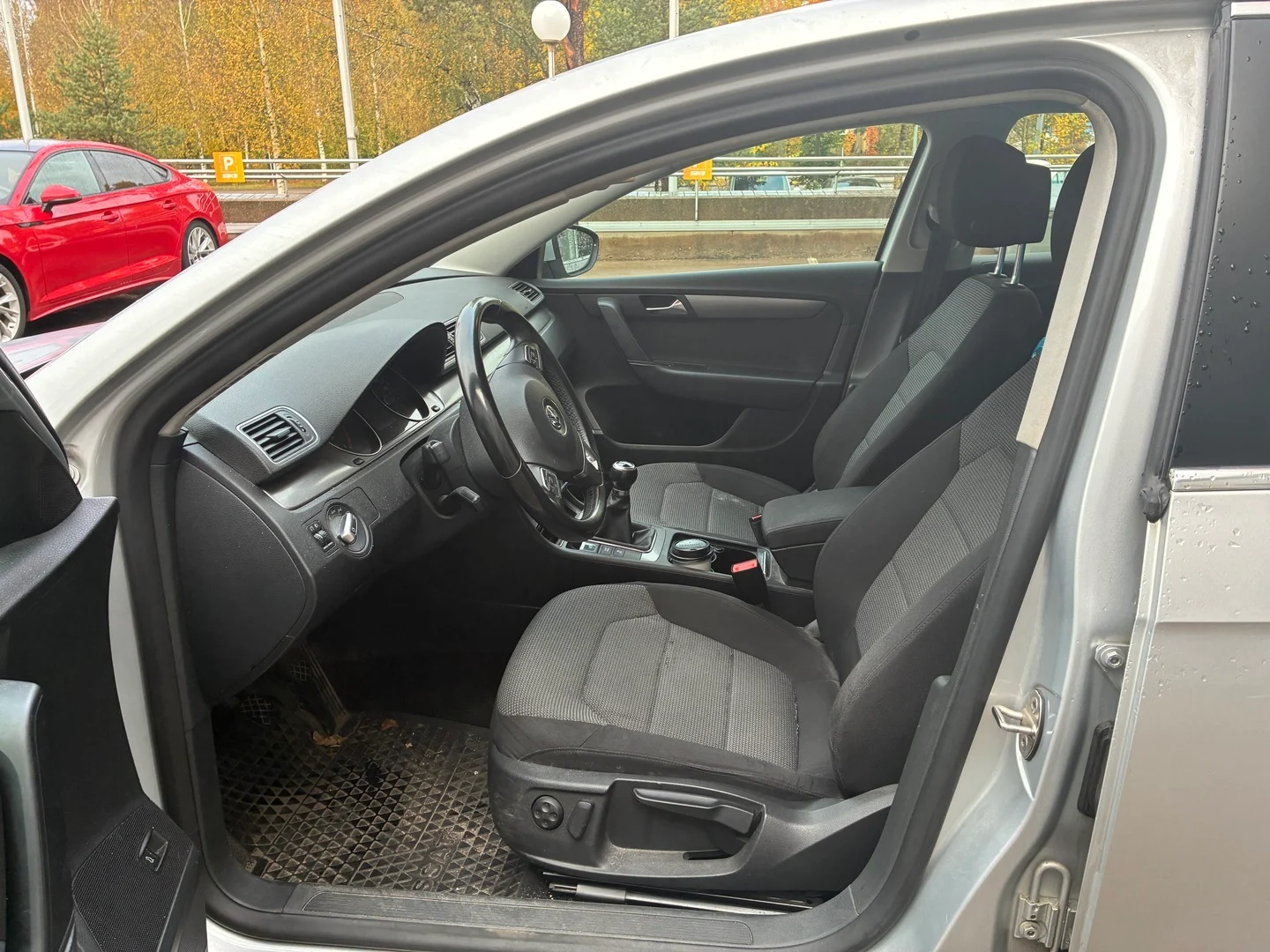 Car Image - 44xtLVpbYi4z3Vd8mR8EEs