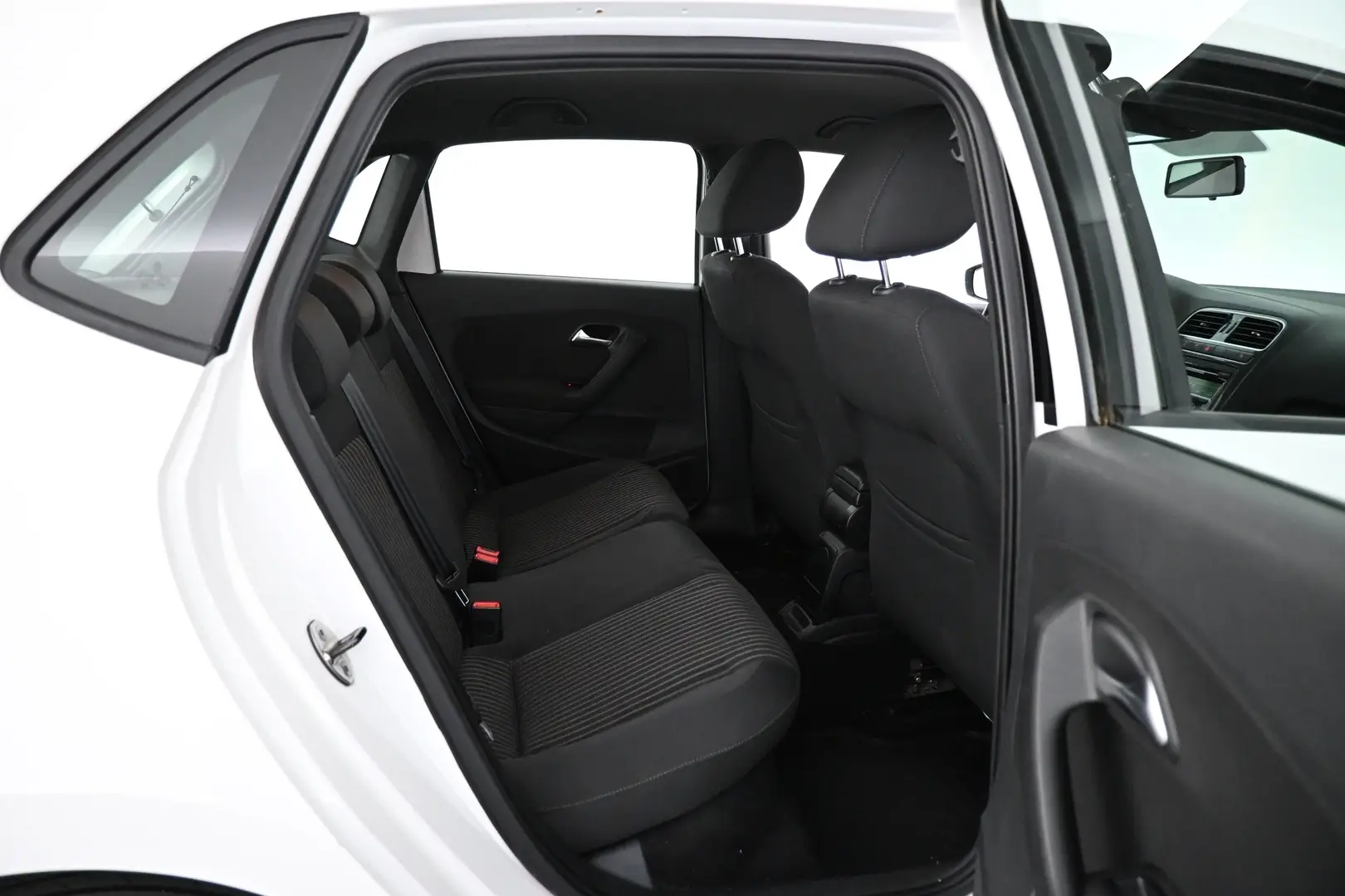 Car Image - 7D5xyKMdXI9SdqTAbaWsPN