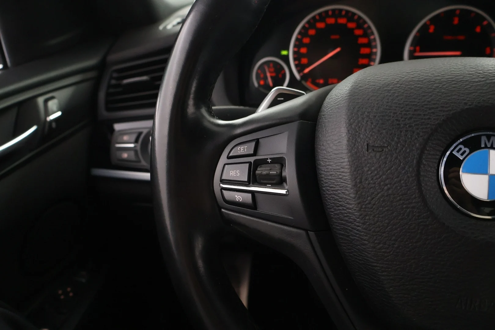 Car Image - 3DiPSR5TTSDvoUKVO2NoZo