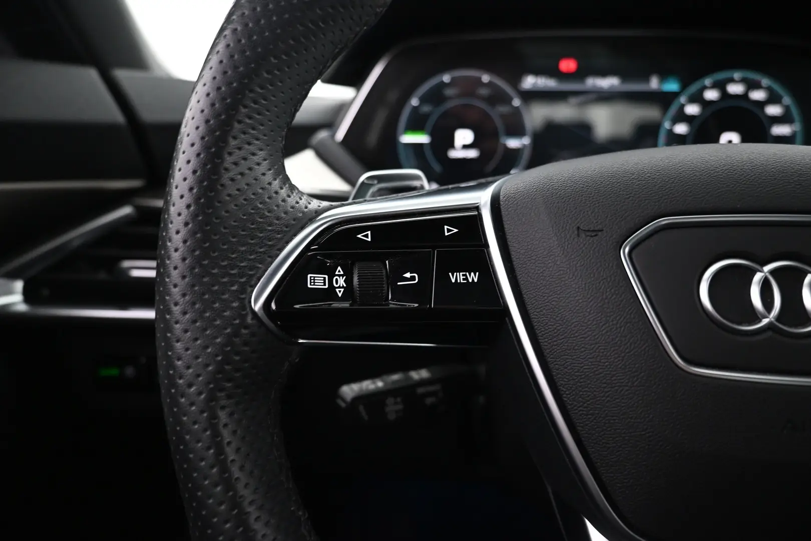 Car Image - 68kdl7E2xi3OfOlT7mmz7l
