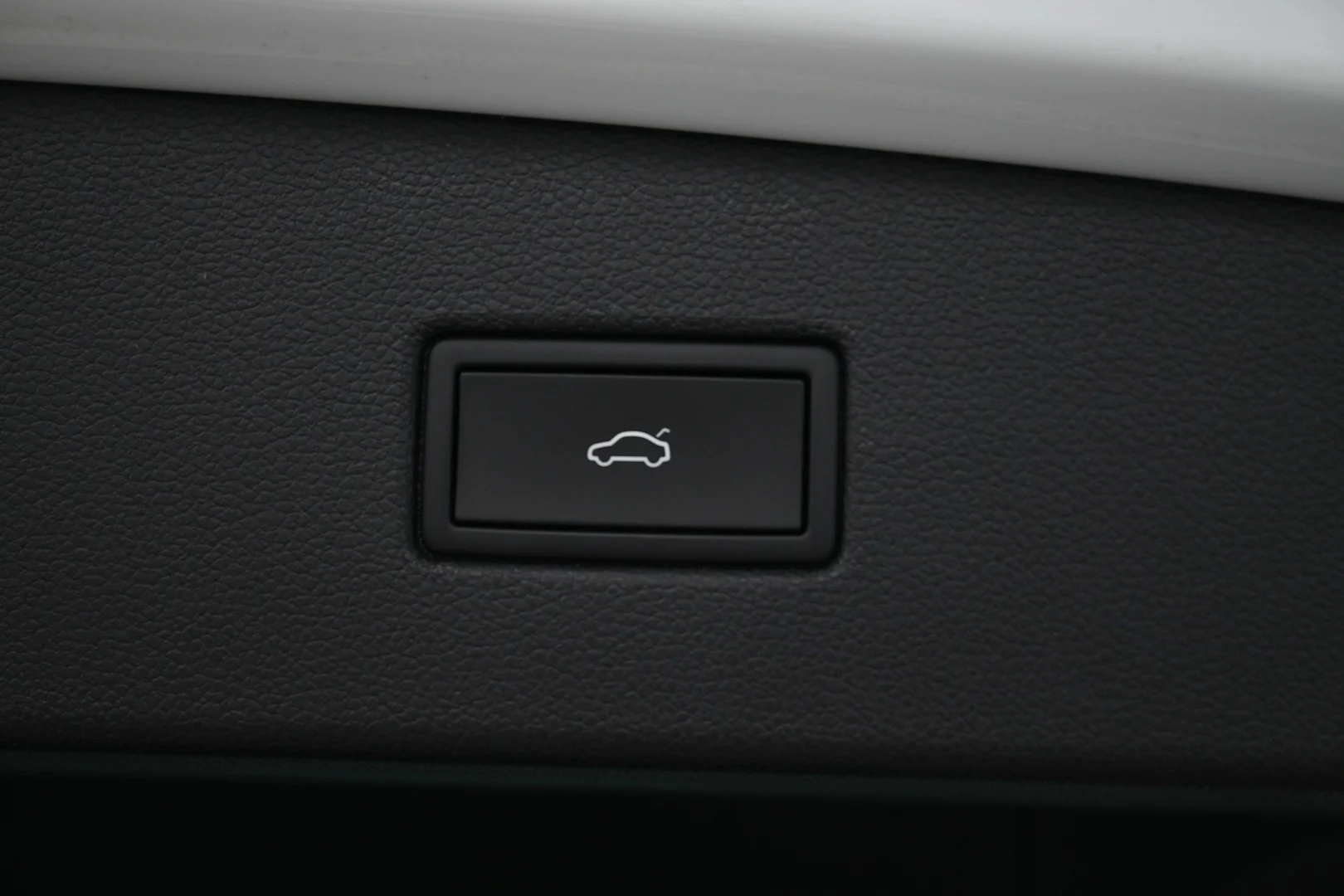 Car Image - 1MDQMv69anjWhttmJ2tJaQ