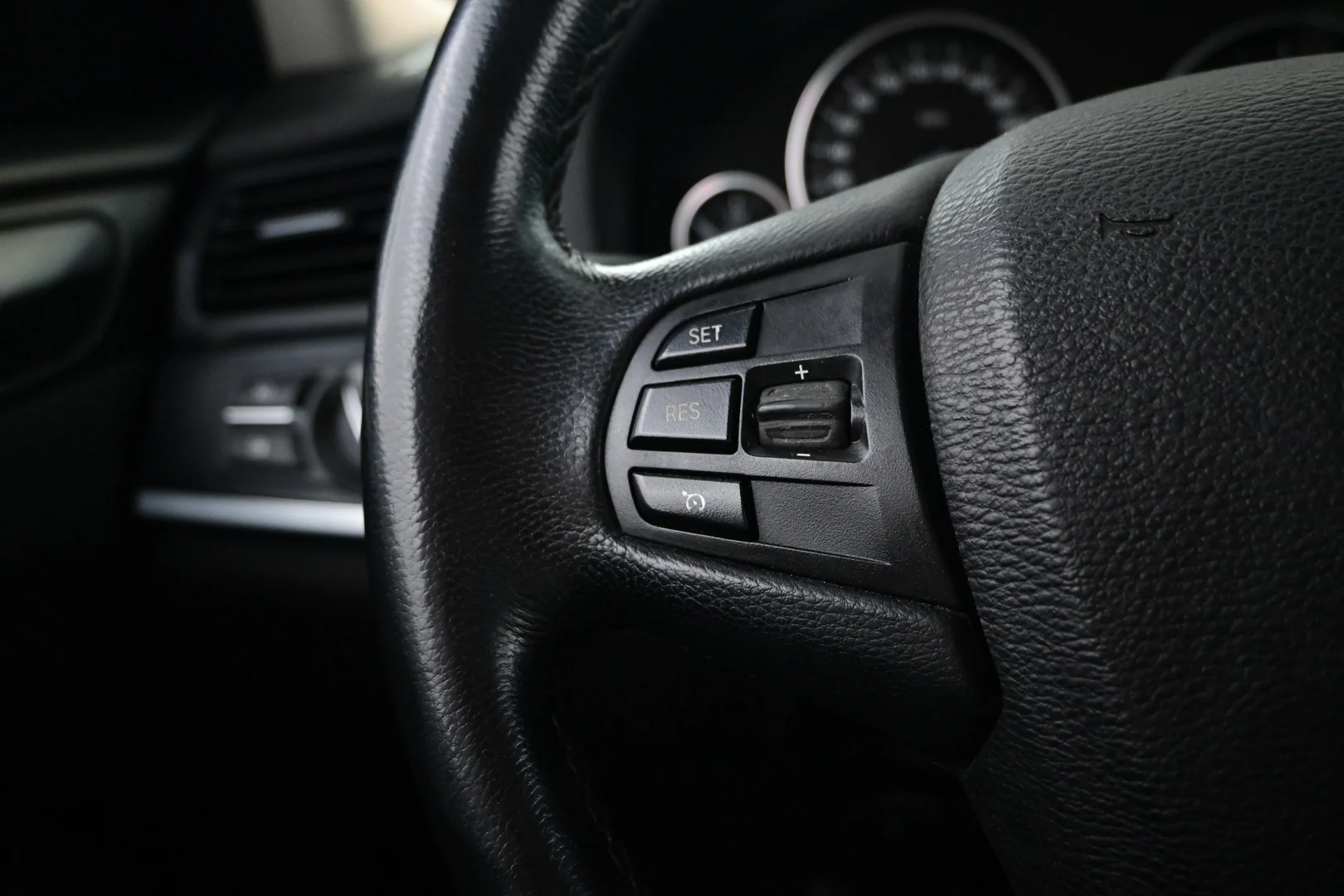Car Image - 7wnZlGqjLxsXzlH164DRqj