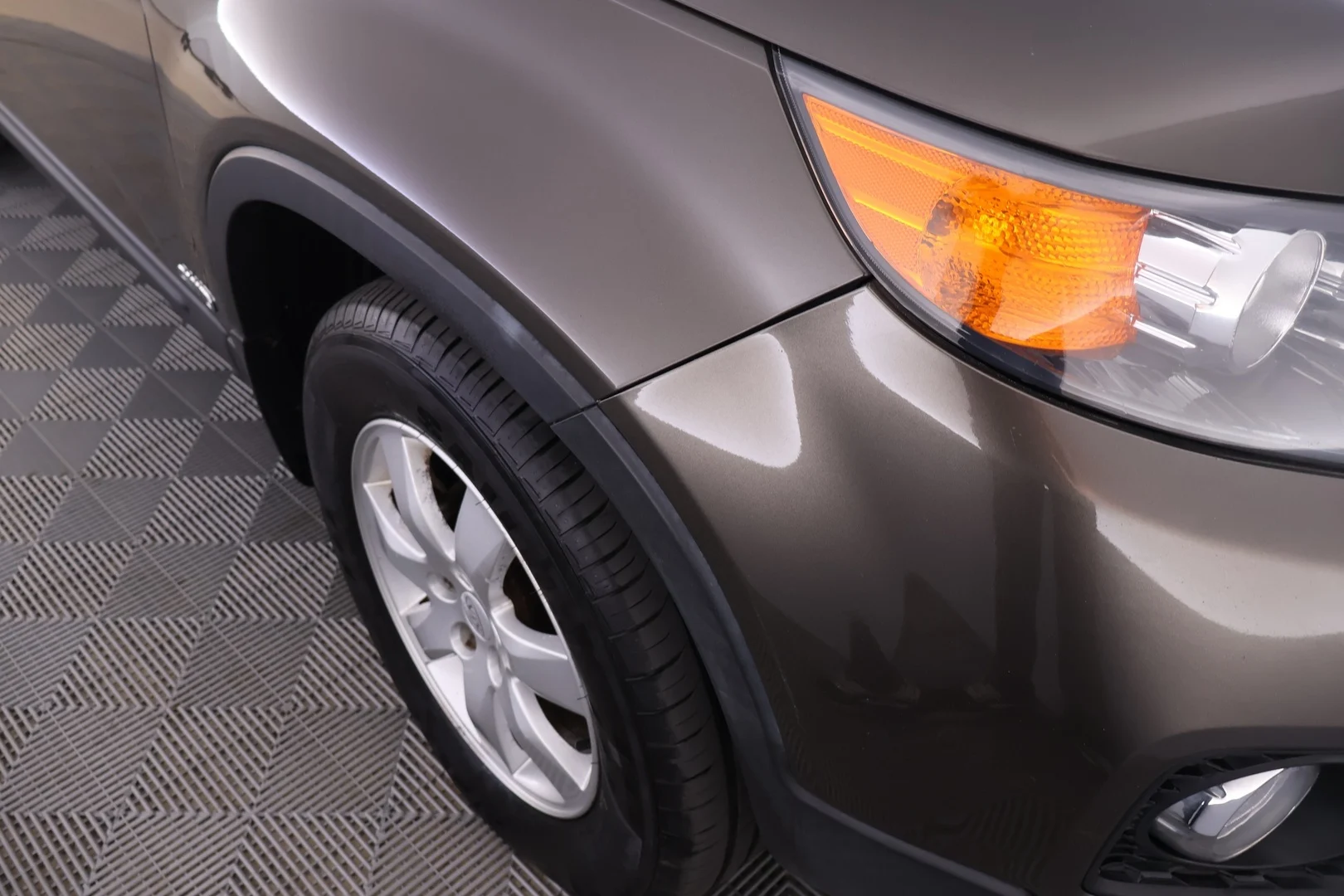 Car Image - 4U5YUhYt6j7iNenJgVWu73