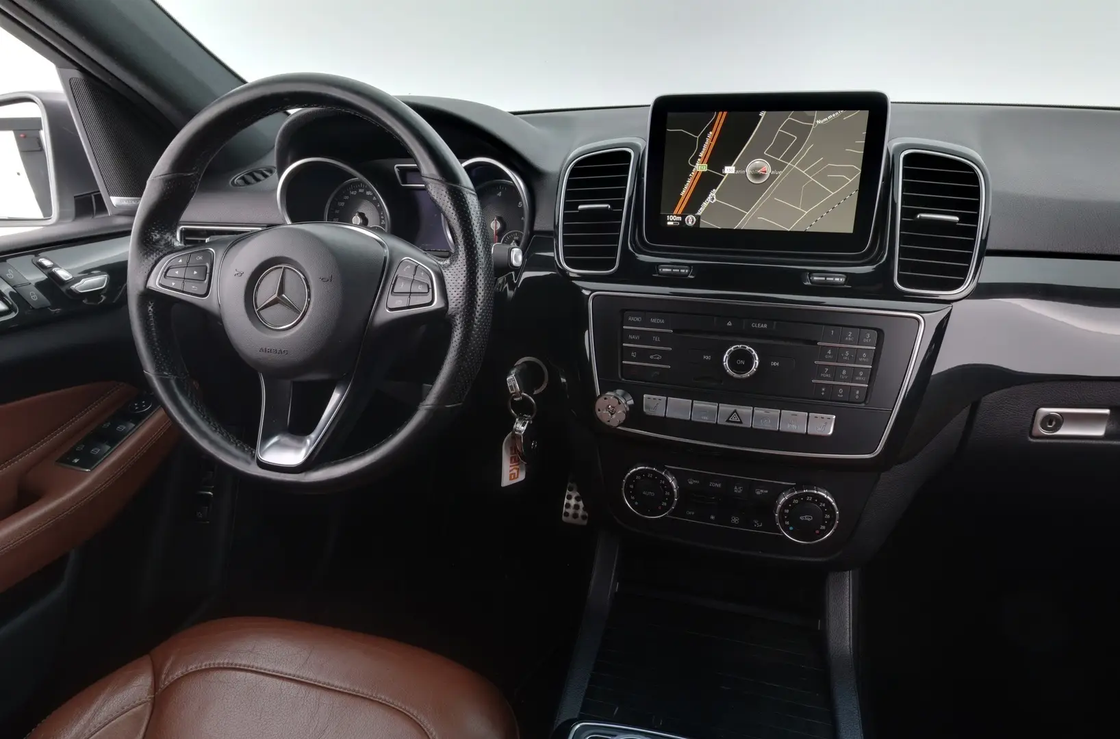 Car Image - 48q6xSqn4uulk5SGxpsdjL