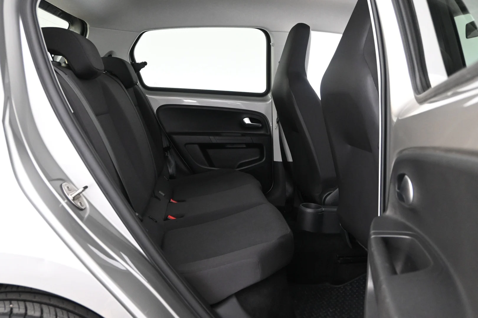 Car Image - 6hyq0ICBVvHf9YyX0PkoJ4