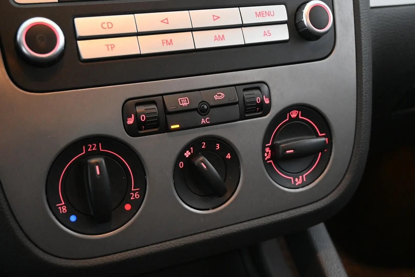 Car Image - 45RohTBYNERsKS42WFC8aB