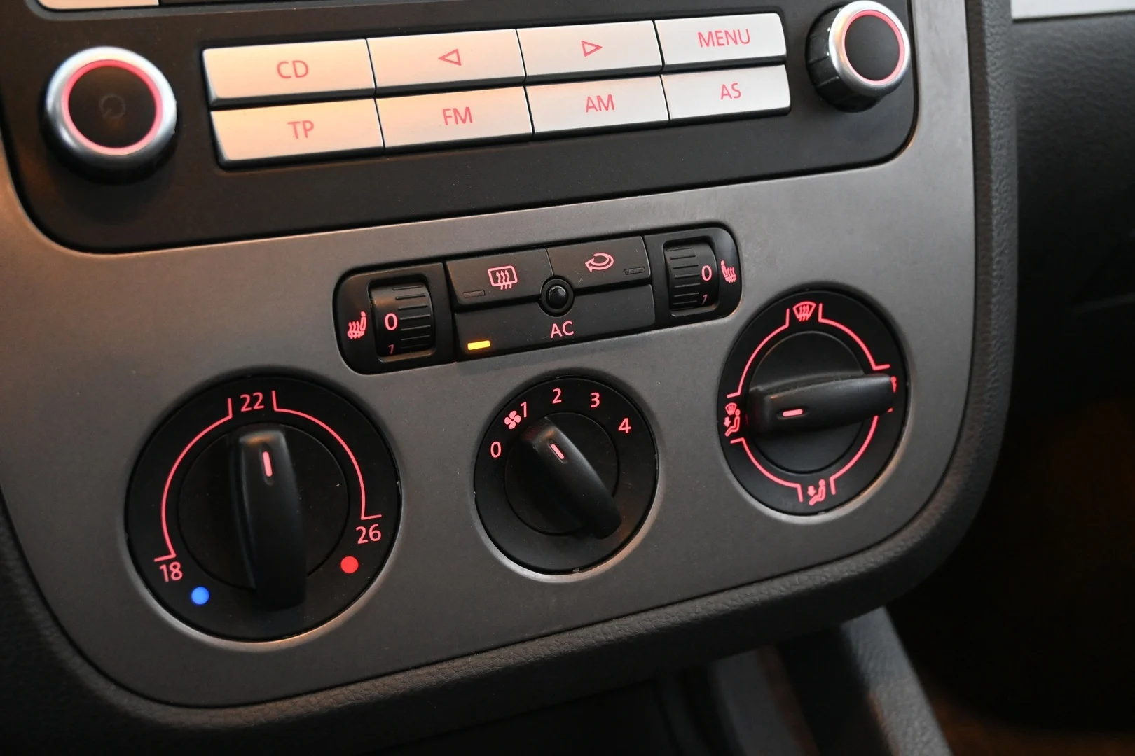 Car Image - 45RohTBYNERsKS42WFC8aB