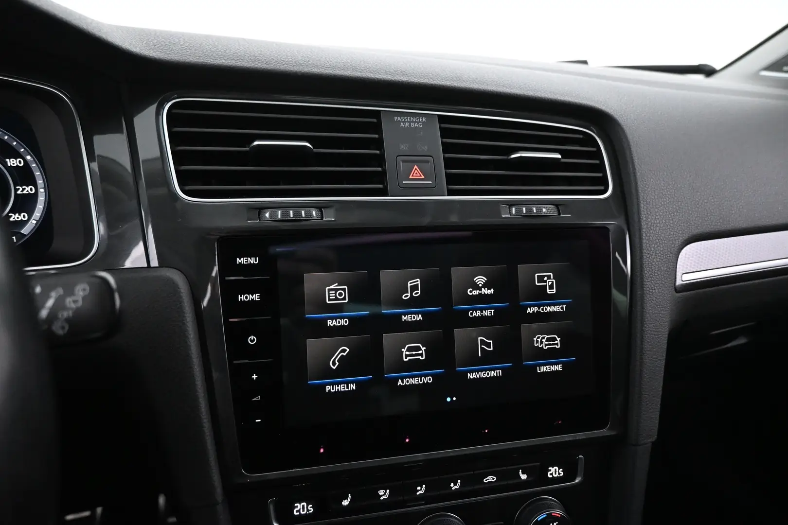 Car Image - 2Ci1aFuzDrb0JZcwJqEgKF