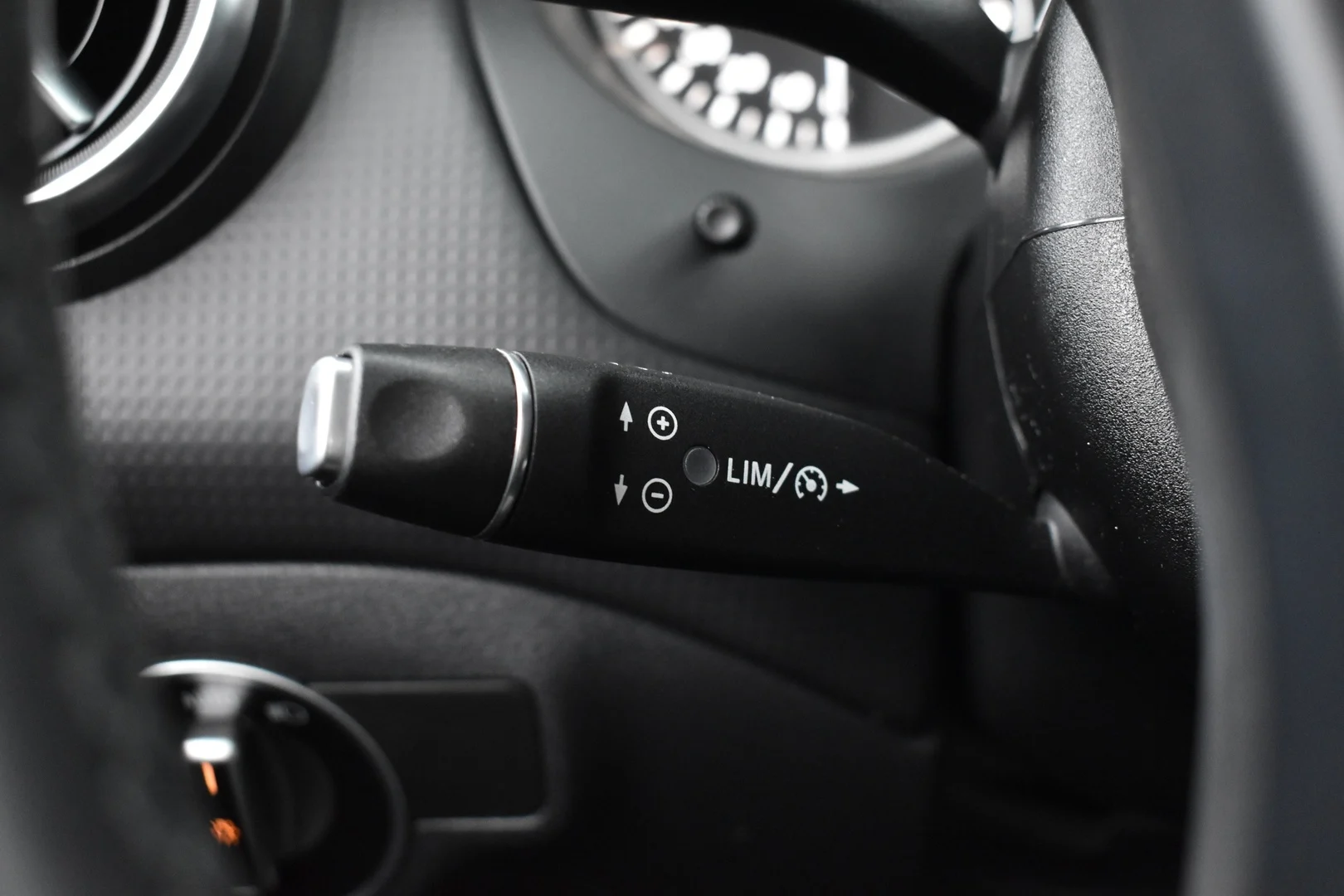 Car Image - eEGRGKKJuoxaSOpjFZudH
