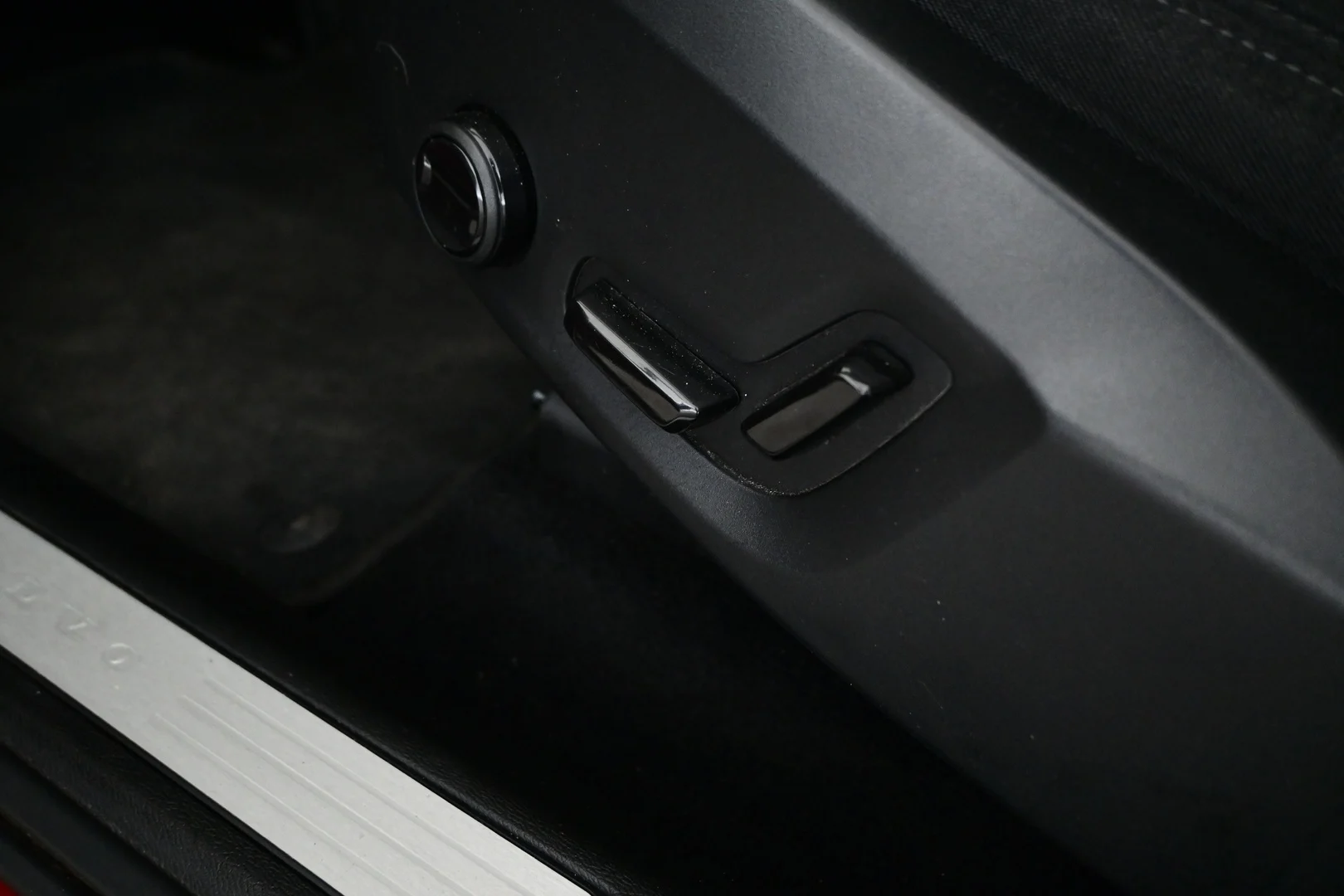 Car Image - 3Tc6quUvfXZFWRNjp75nxL