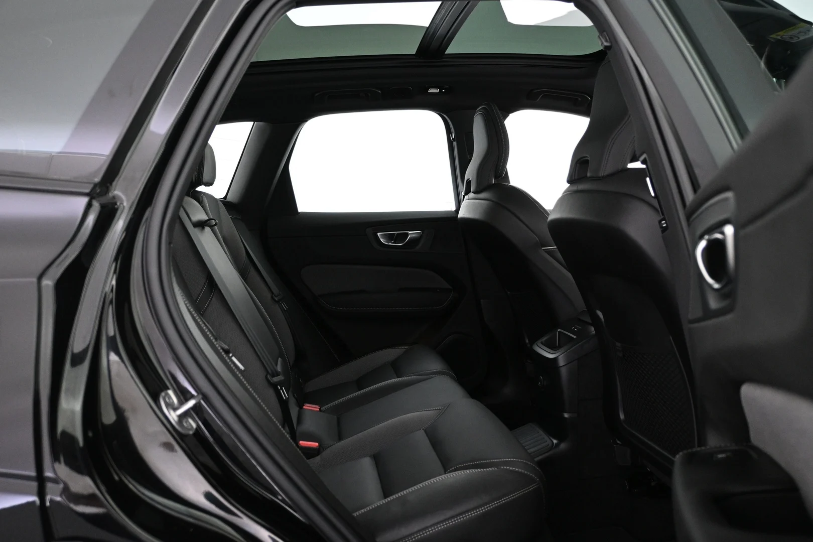 Car Image - 62Ozvl7IRMM4M4p69uTxHV