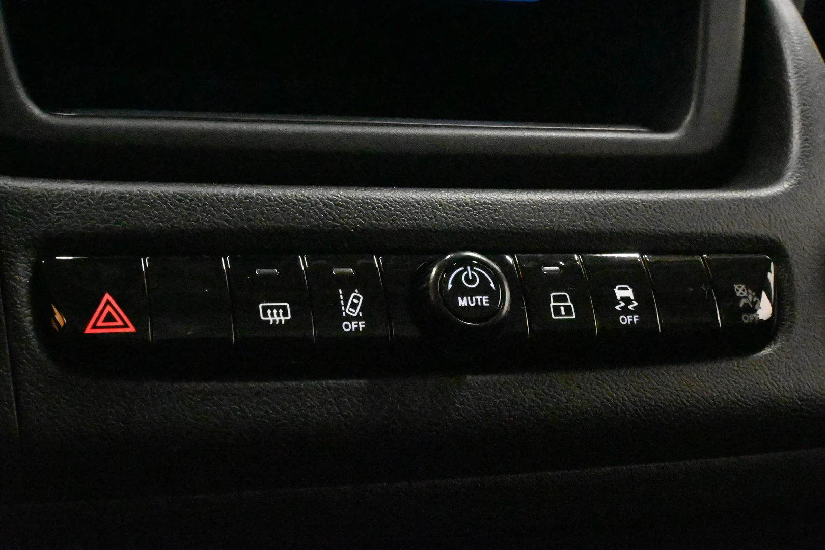 Car Image - 6KFiEgCIGEI6limXT9JDnh