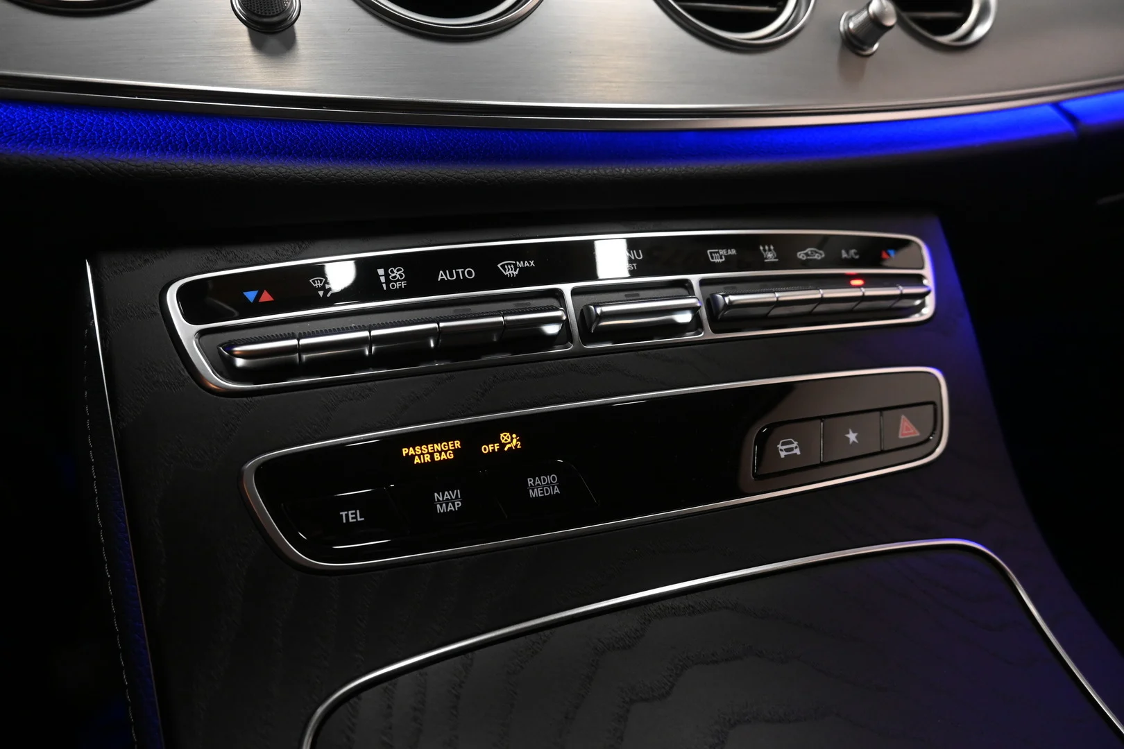 Car Image - 7IZmJKec5XUAoQ4vNTGmJR