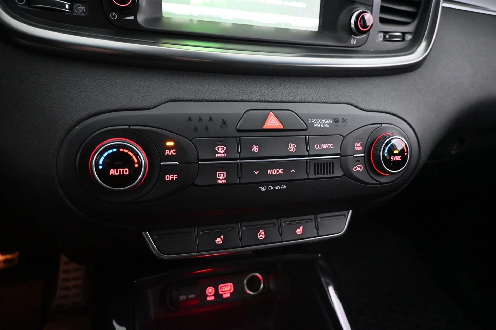 Car Image - 3KkaZBZzUOE5TNKBiYcR2u