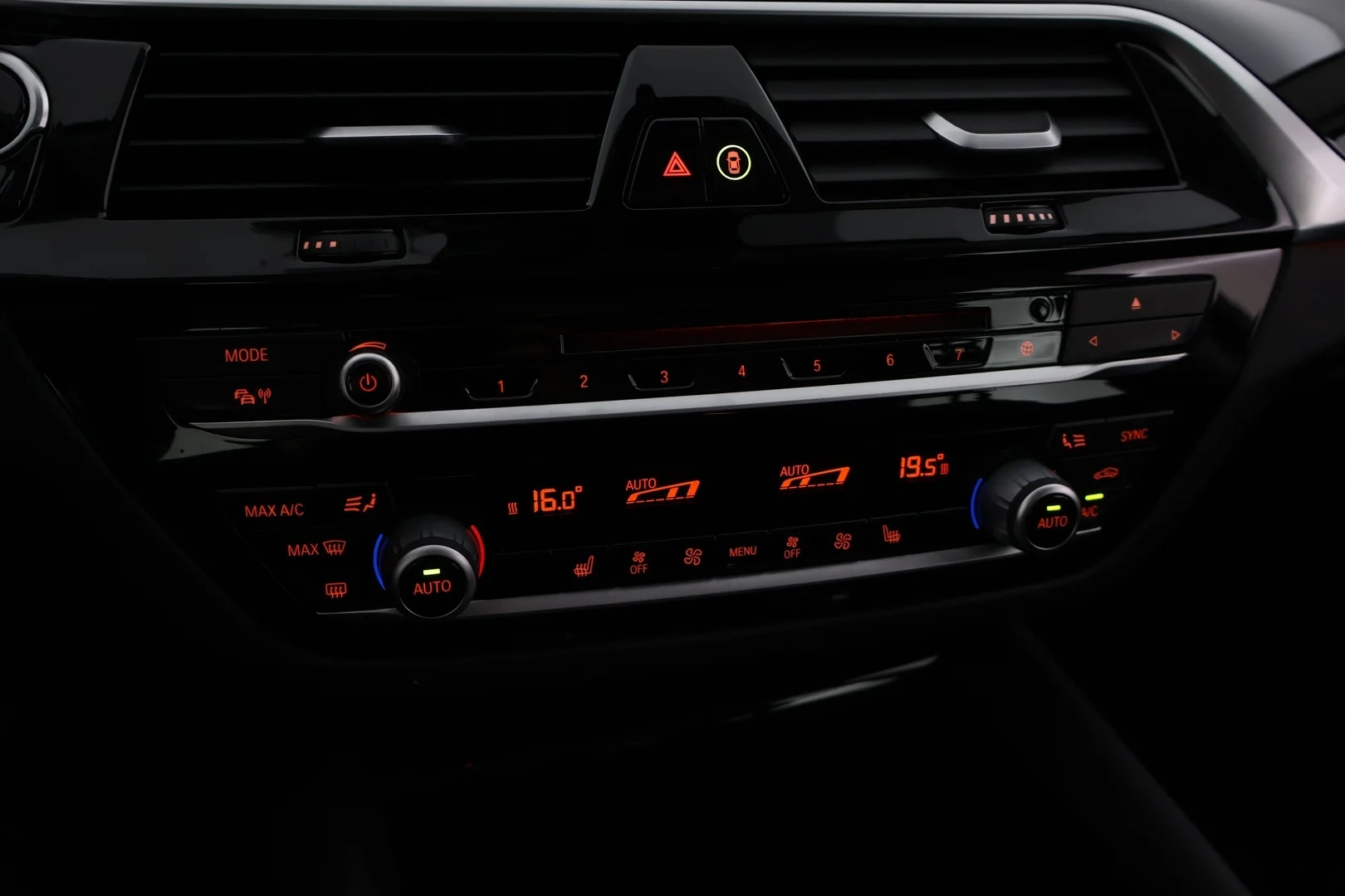 Car Image - 3p4CgkTXl2Jg9nhS79GFGk