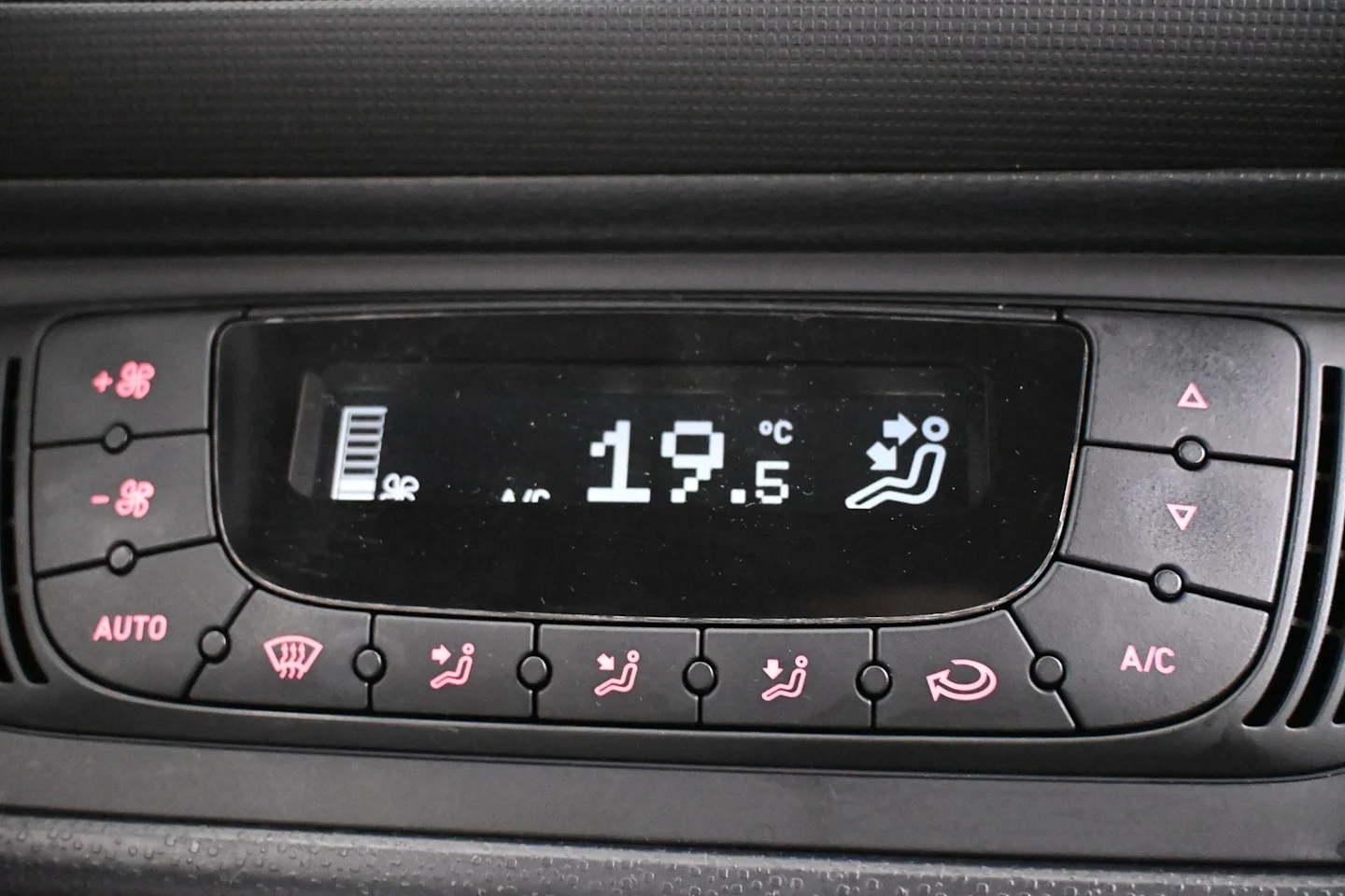 Car Image - 3X4XqmF4mFQaCZ6qXM41vl